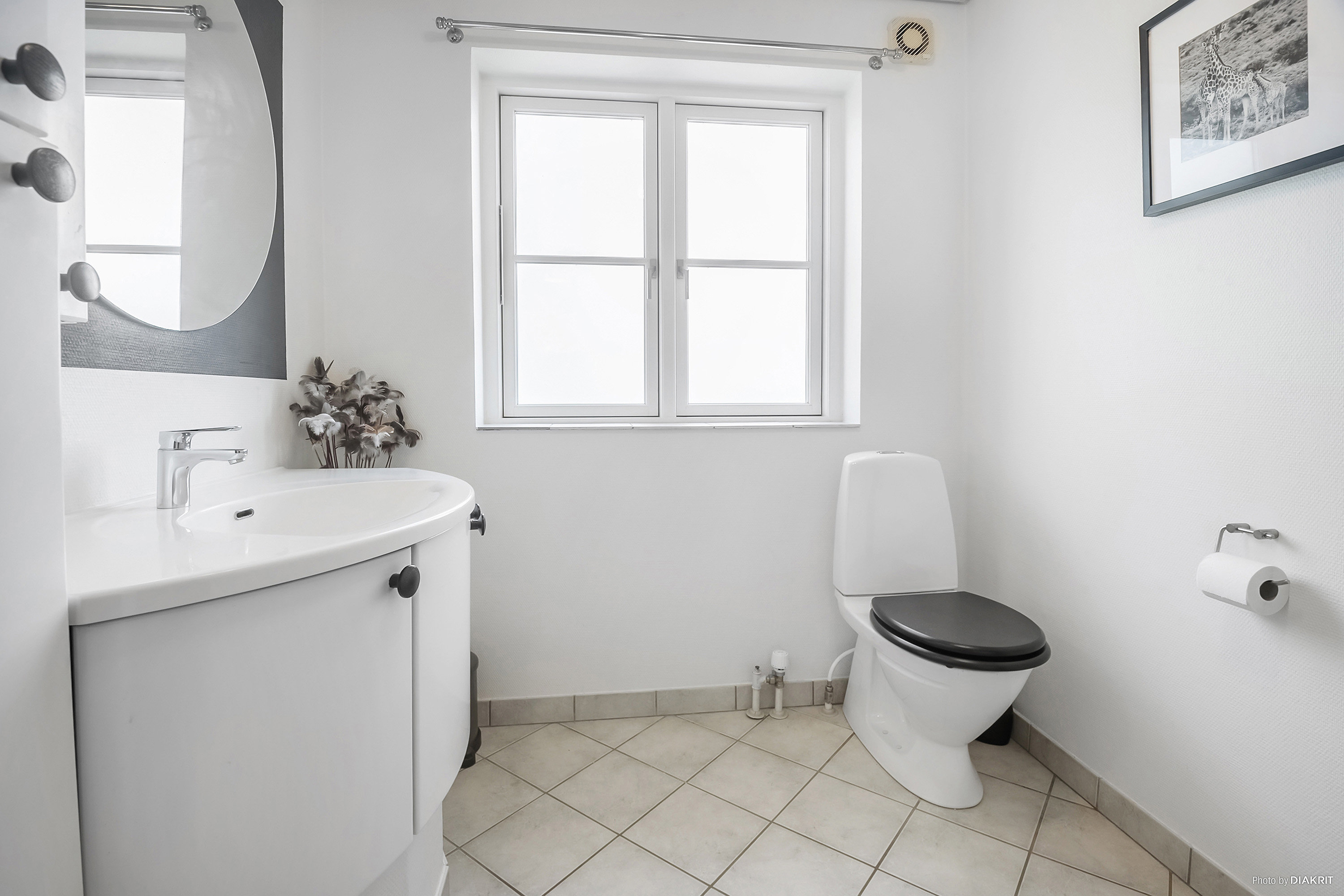 Fremhævet toilet billede i fuldskærmstilstand. Billede af Ringsbjergvej 35, 4682 Tureby