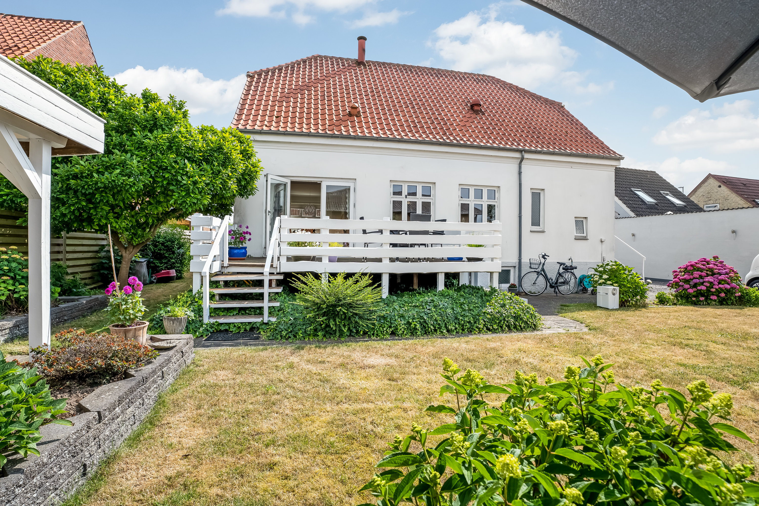 Fremhævet facade billede i fuldskærmstilstand. Billede af Østerbrogade 101, 4800 Nykøbing F