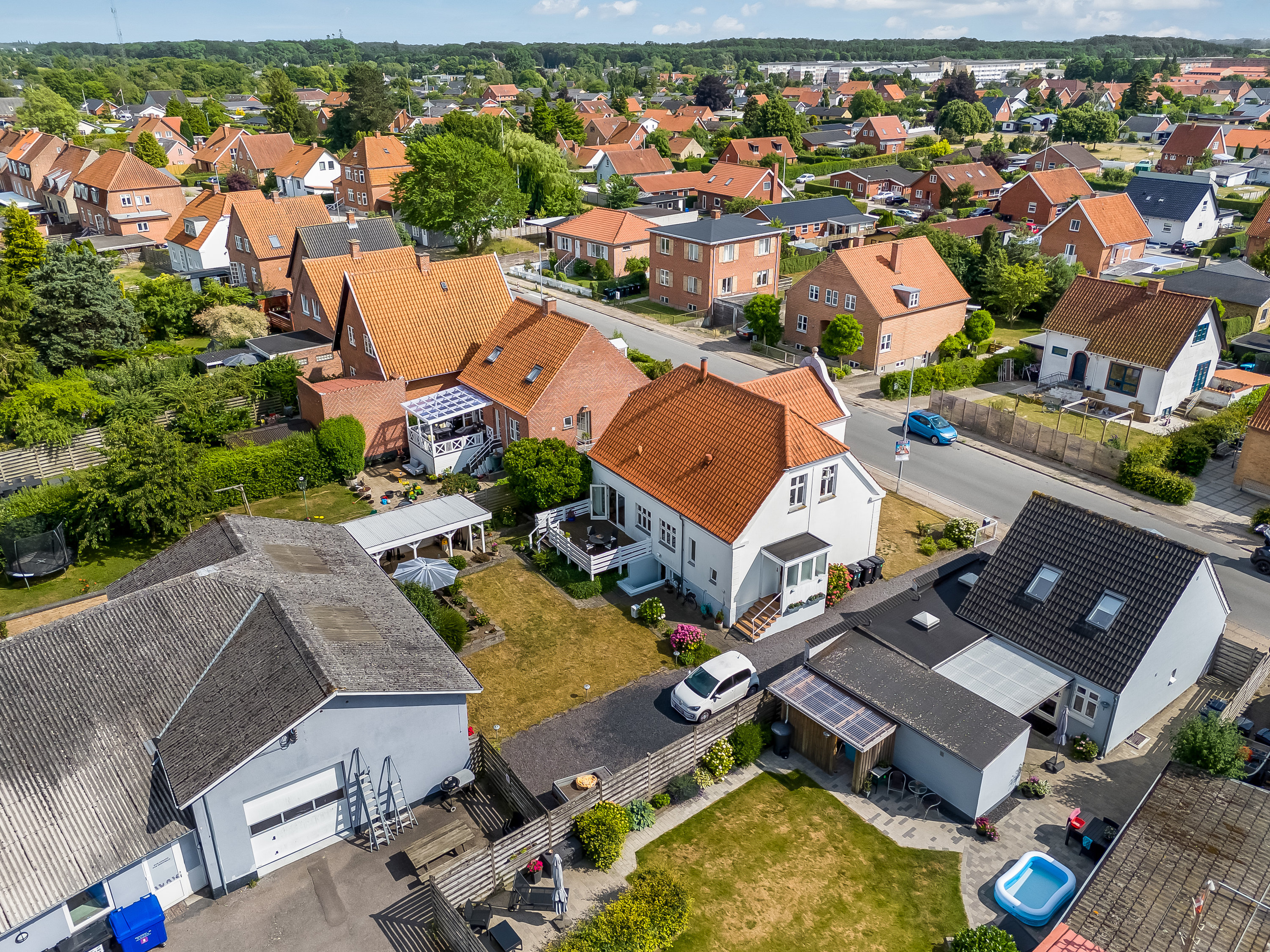 Fremhævet luftfoto billede i fuldskærmstilstand. Billede af Østerbrogade 101, 4800 Nykøbing F