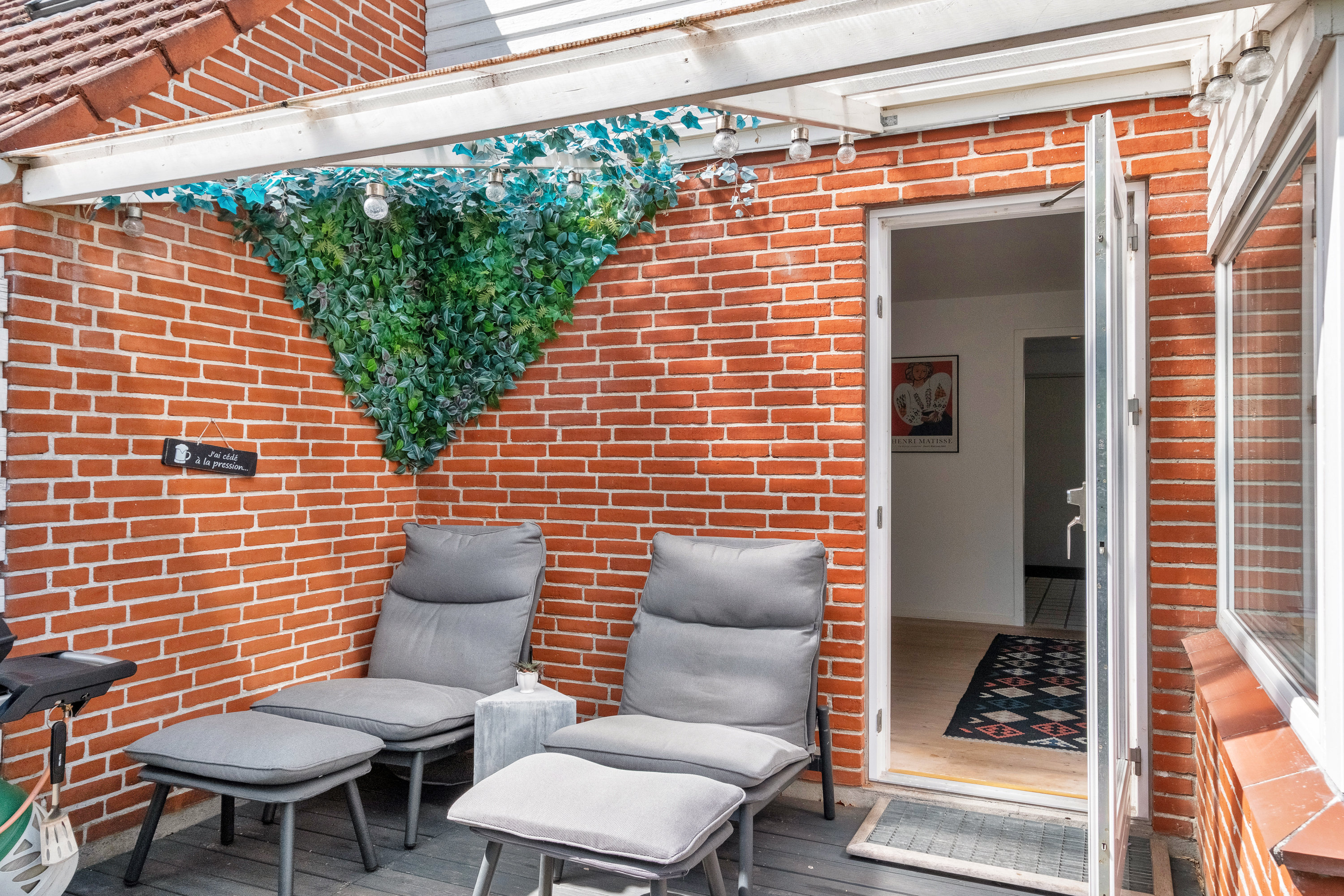Fremhævet overdækket terrasse billede i fuldskærmstilstand. Billede af Solbærhaven 122, 8520 Lystrup