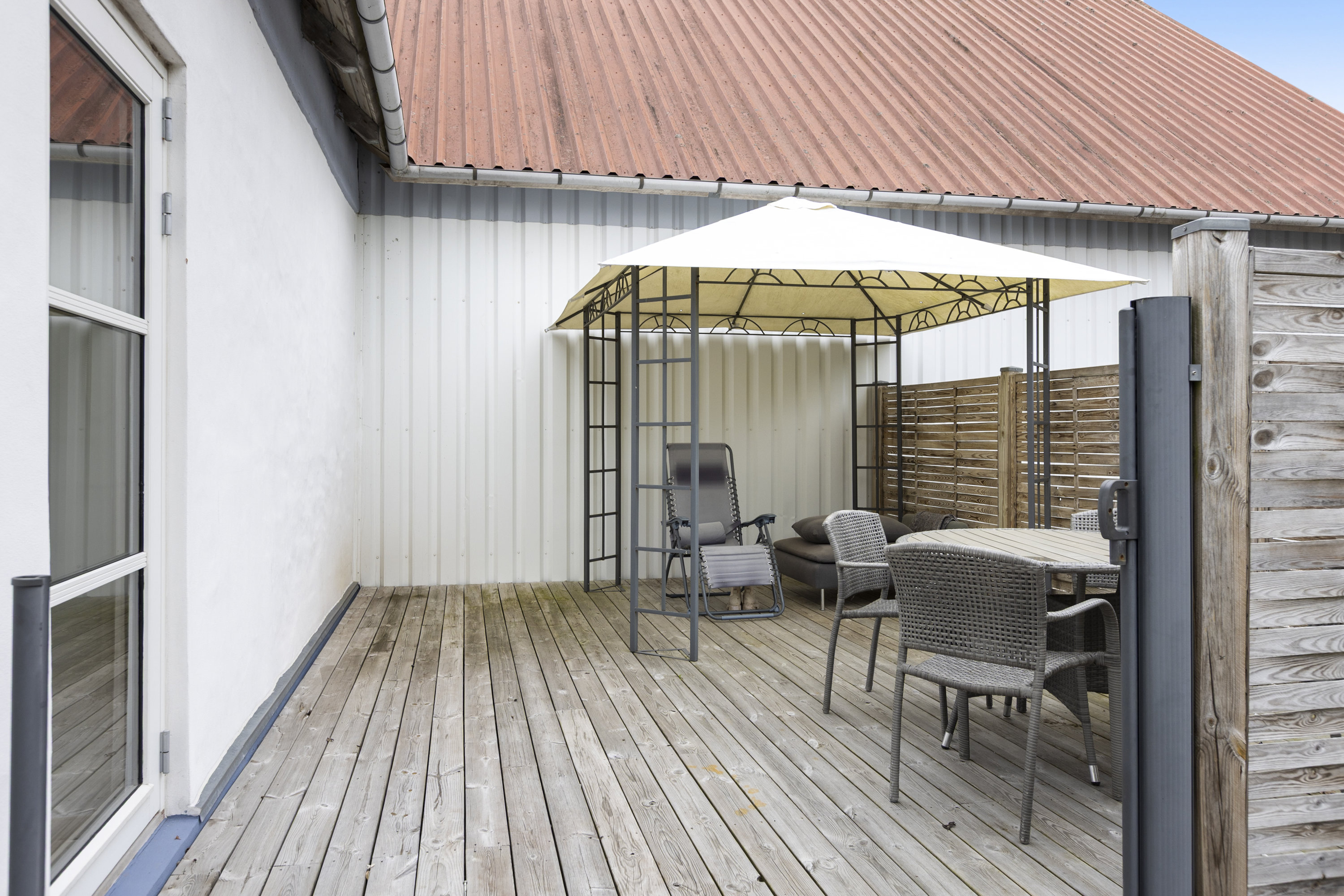 Fremhævet terrasse til lejligheden billede i fuldskærmstilstand. Billede af Ærtebjergvej 97, Tjæreby, 4230 Skælskør