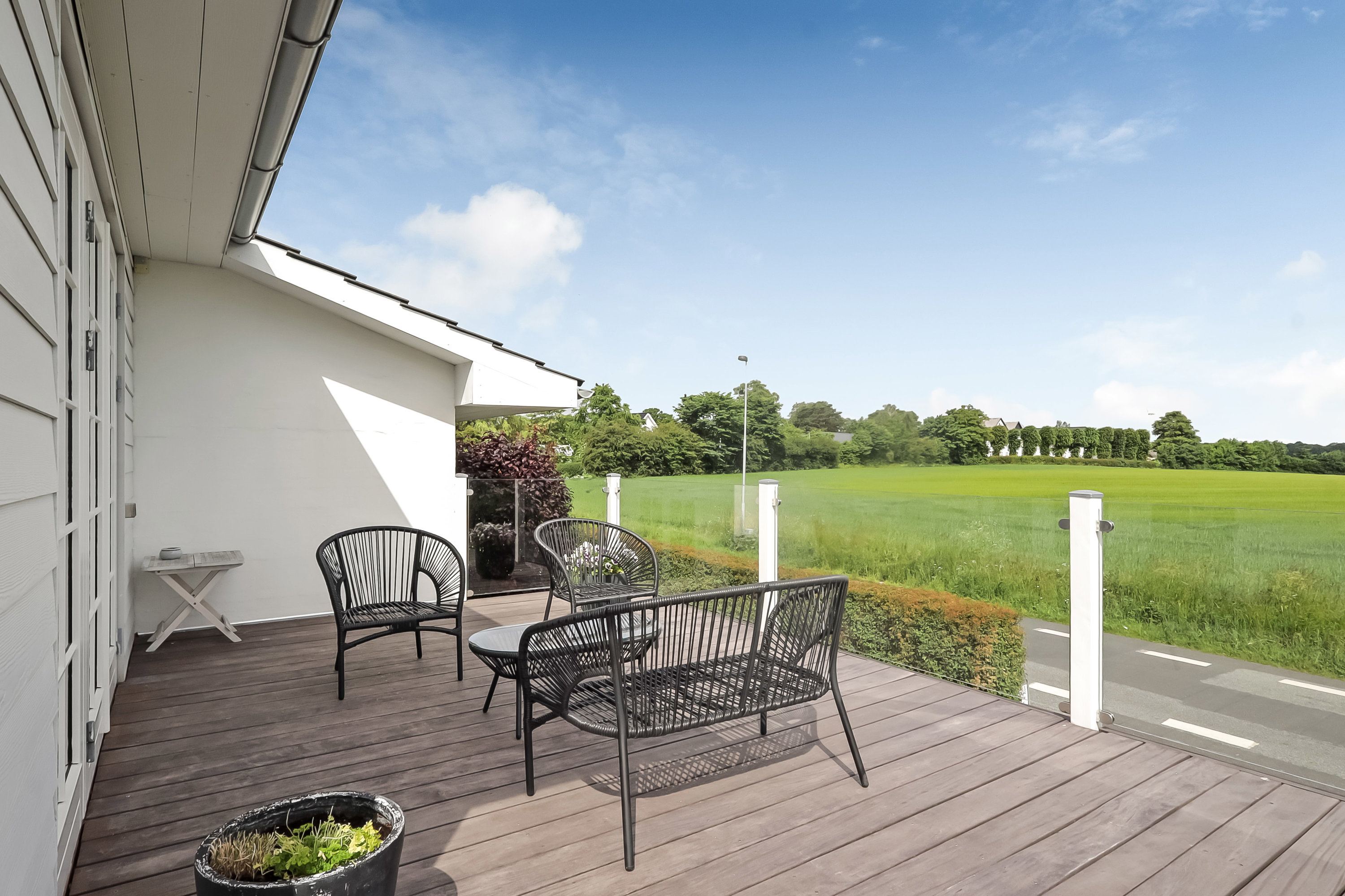 Fremhævet terrasse billede i fuldskærmstilstand. Billede af Åbyvejen 6, 5881 Skårup Fyn