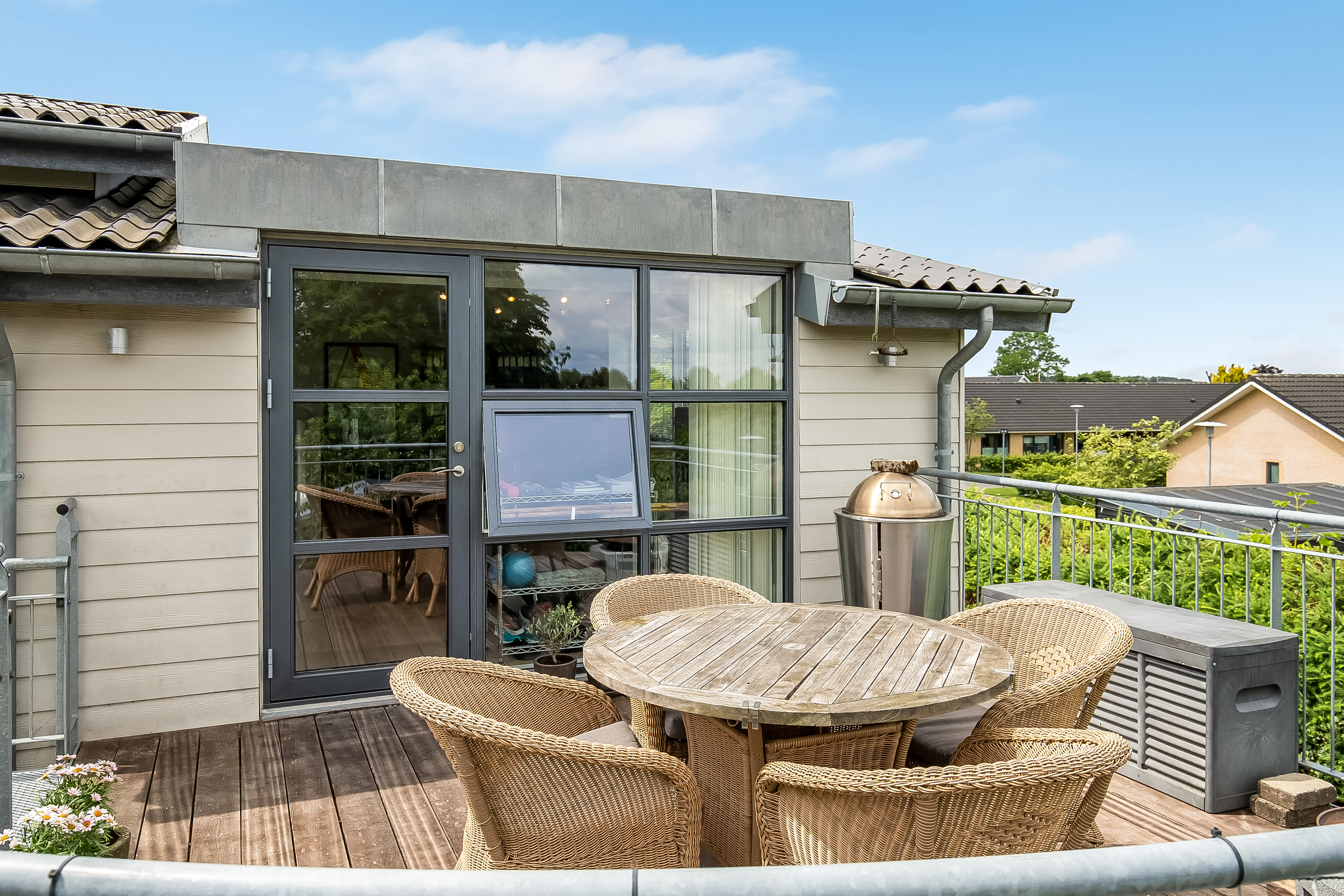 Fremhævet terrasse billede i fuldskærmstilstand. Billede af Nørre Bygade 9, Grejs, 7100 Vejle