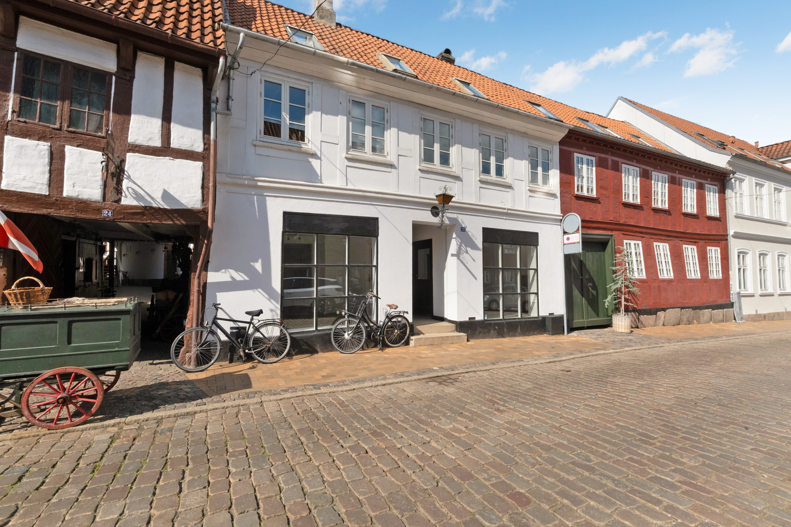 Fremhævet facade billede i fuldskærmstilstand. Billede af Nedergade 26, 5000 Odense C