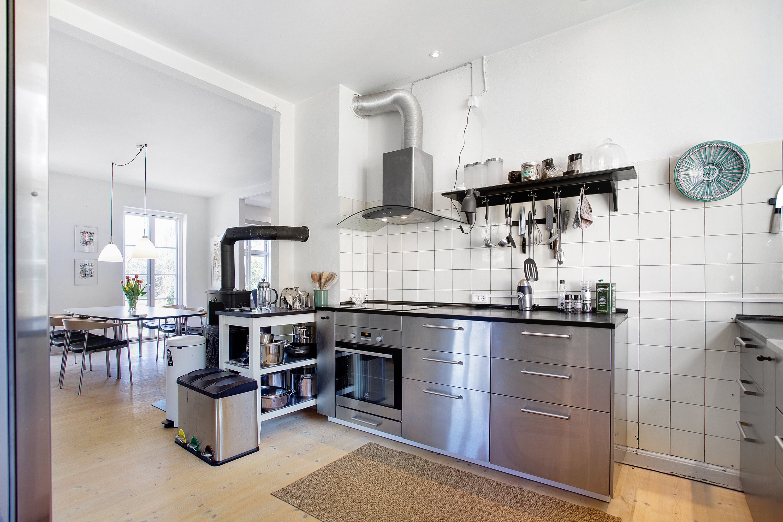 Fremhævet køkken billede i fuldskærmstilstand. Billede af Hals Skolevej 1B, 2., Byrum, 9940 Læsø