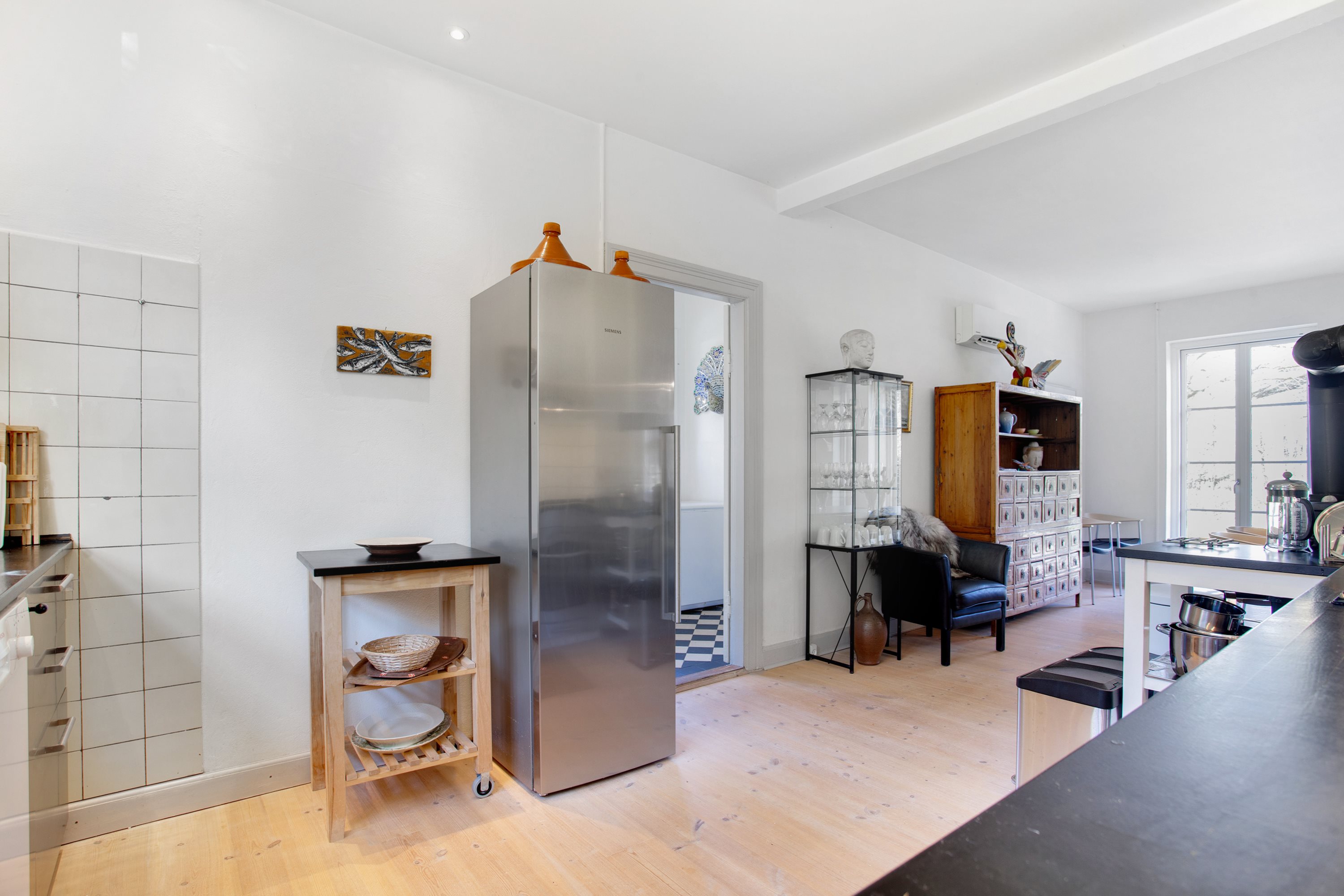 Fremhævet køkken billede i fuldskærmstilstand. Billede af Hals Skolevej 1B, 2., Byrum, 9940 Læsø