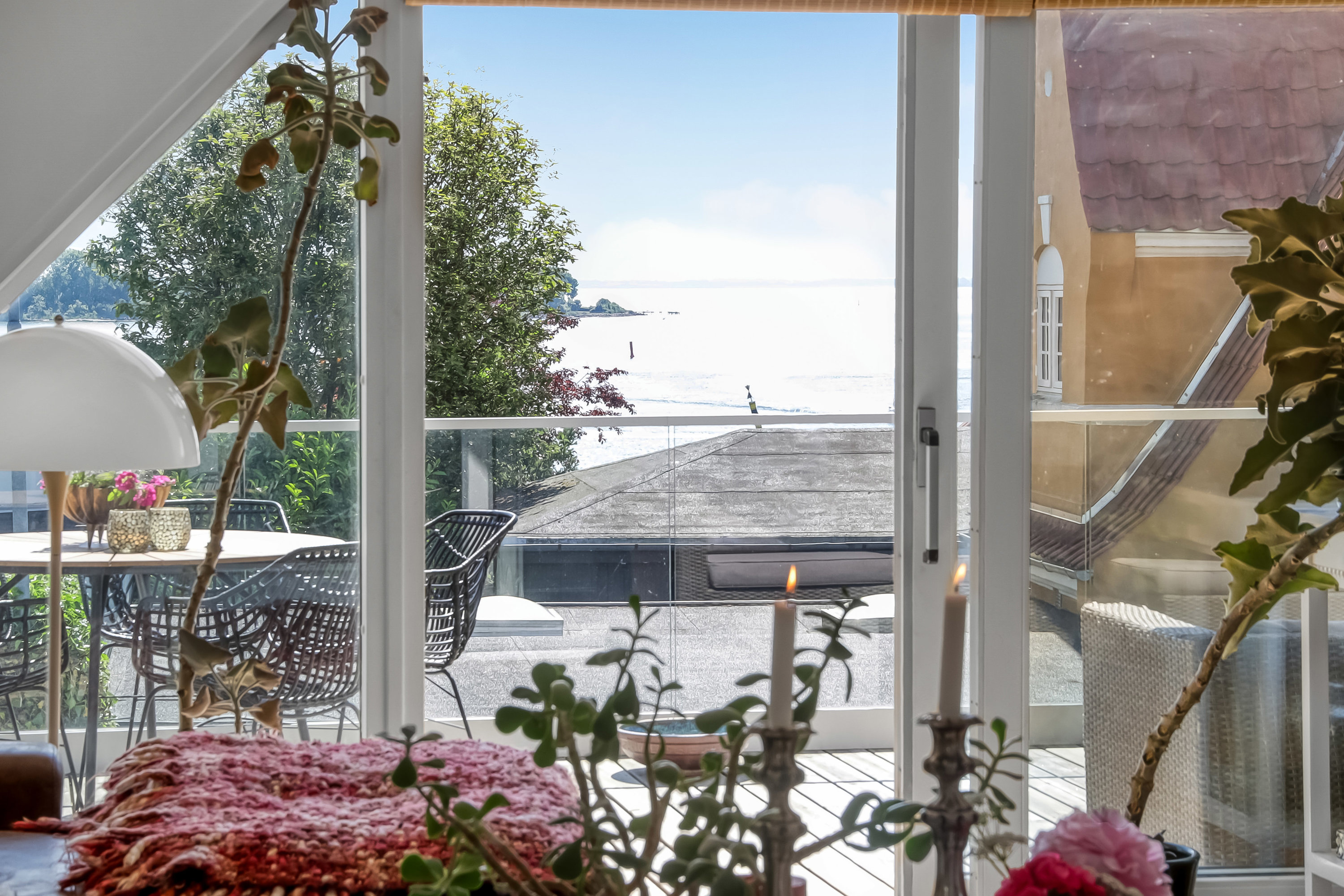 Fremhævet terrasse billede i fuldskærmstilstand. Billede af Bjarkesvej 6, Thurø, 5700 Svendborg