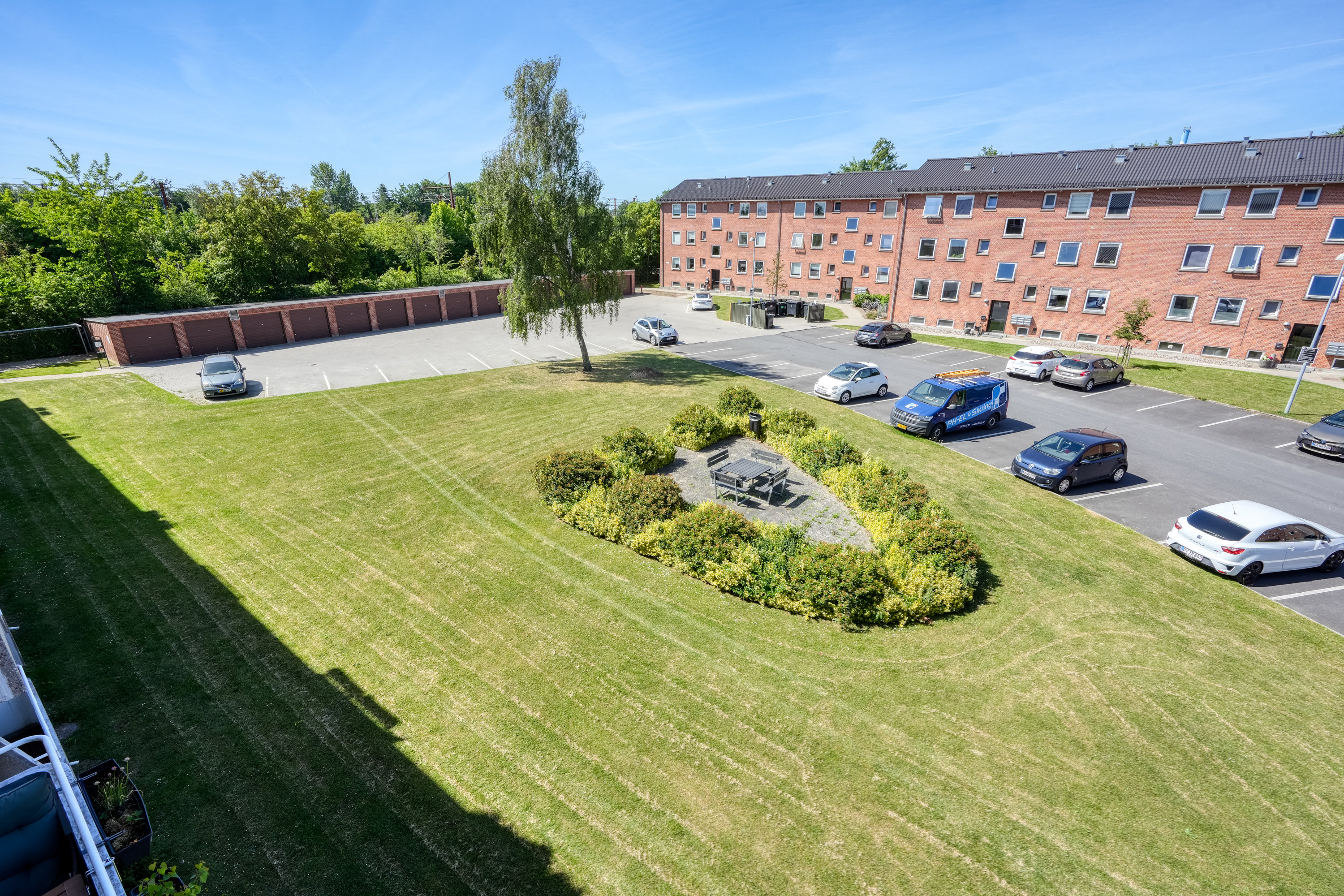 Fremhævet  billede i fuldskærmstilstand. Billede af Taastrup Have 47, 2. th., 2630 Taastrup