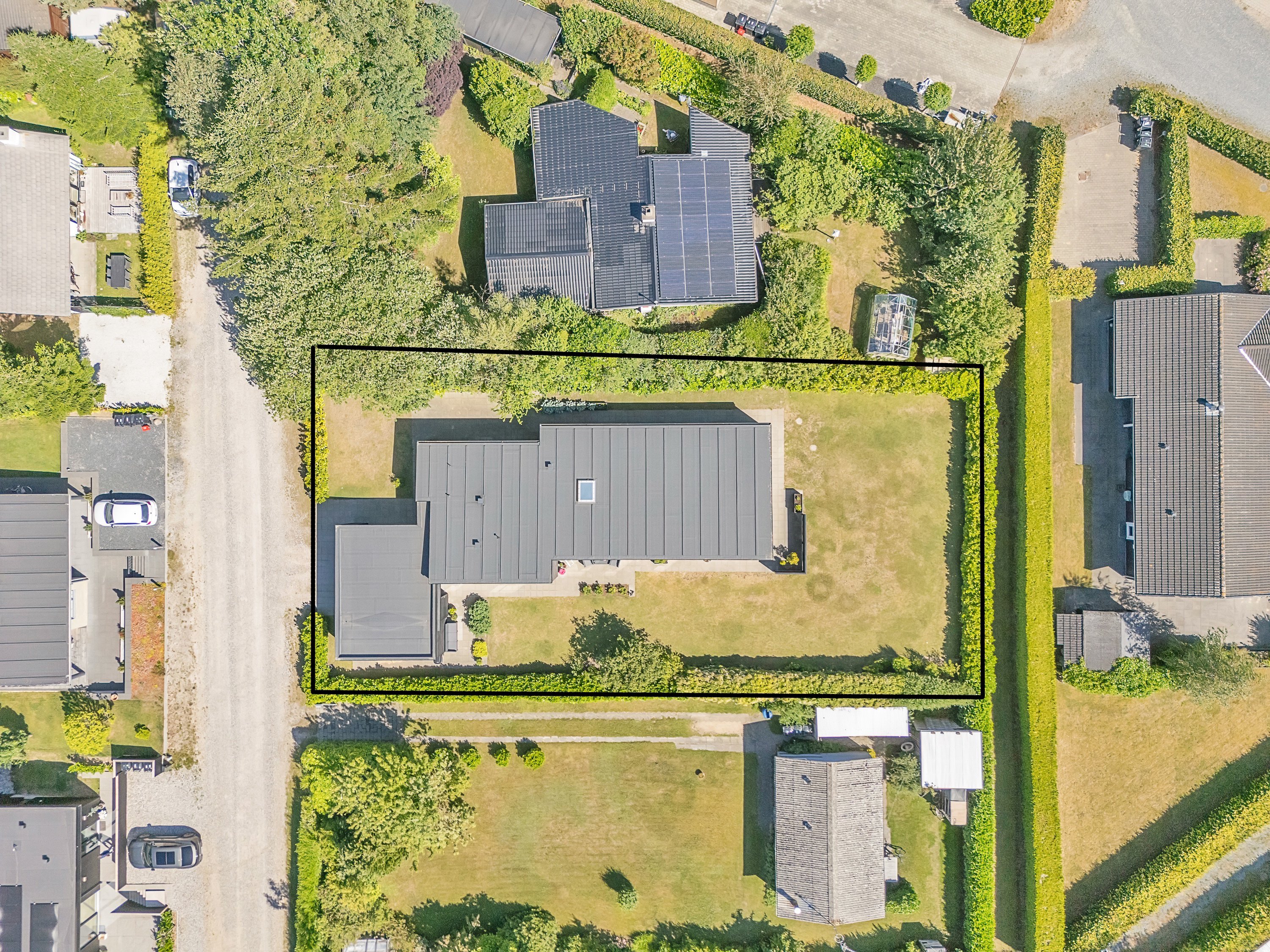 Fremhævet luftfoto billede i fuldskærmstilstand. Billede af Bjergfyrvej 3, 8250 Egå