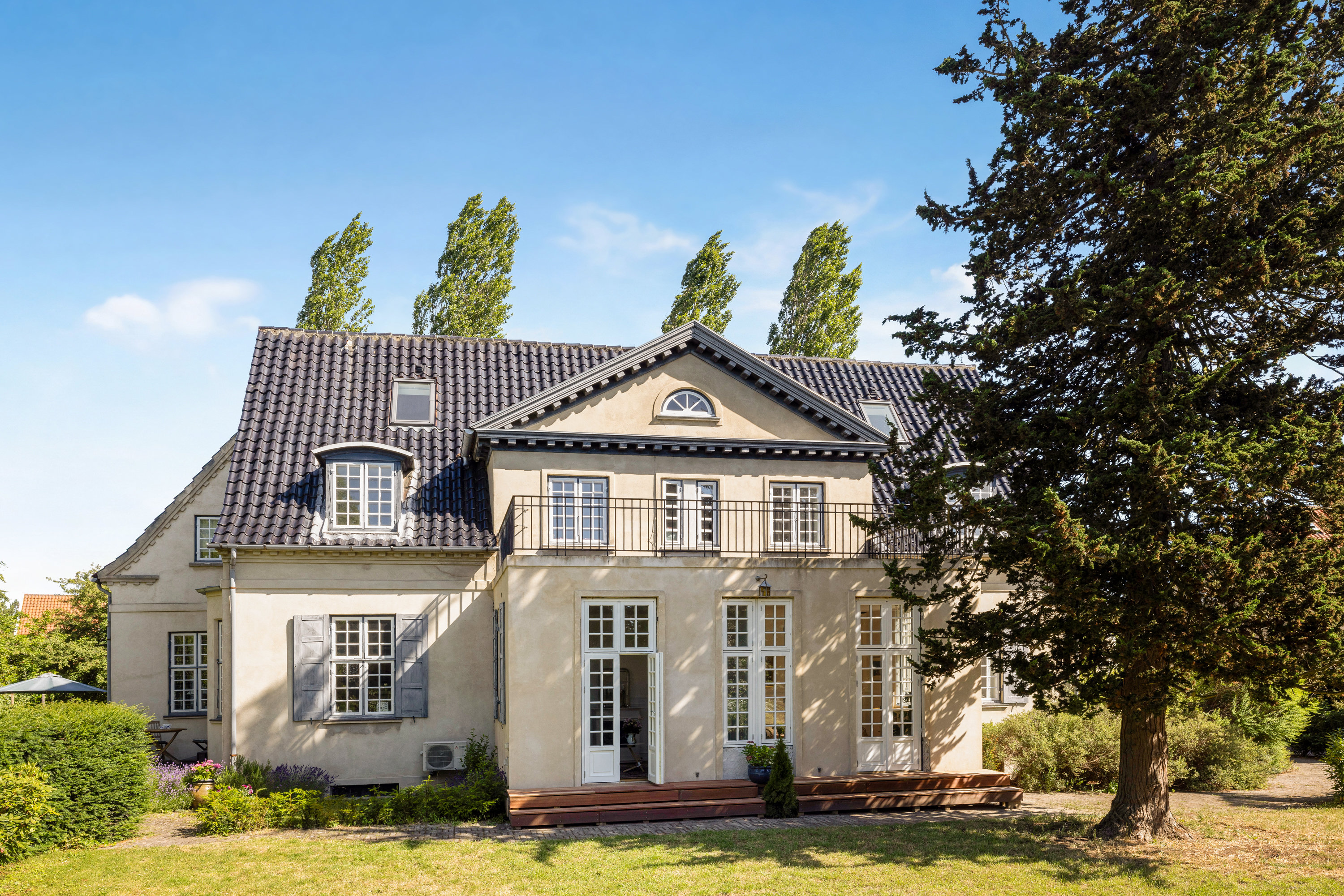 Villa: Facade på Hans Jensens Vej 15, st. th., 2900 Hellerup