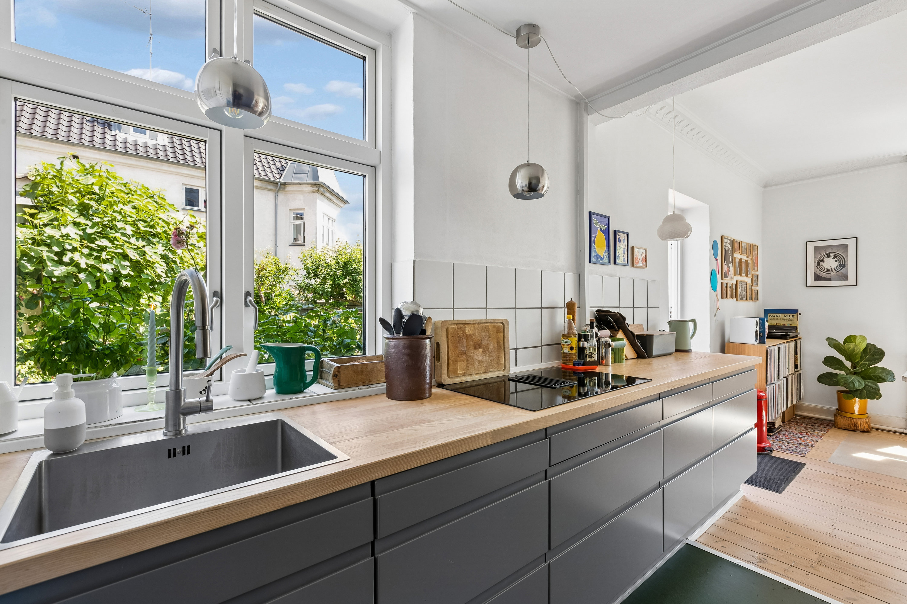 Fremhævet køkken billede i fuldskærmstilstand. Billede af Kastrupvej 35, st., 2300 København S