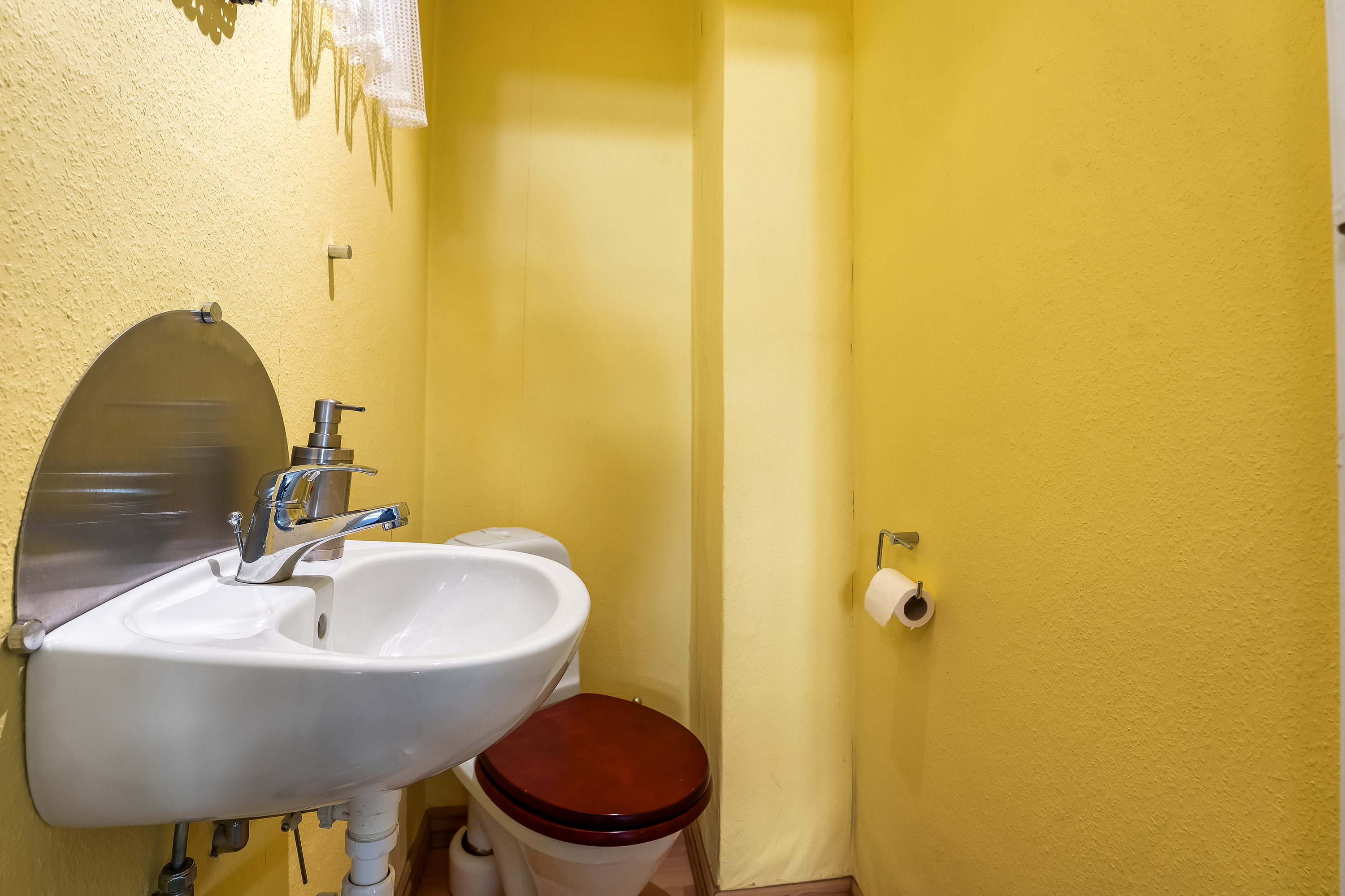 Fremhævet toilet billede i fuldskærmstilstand. Billede af Kongenstofte 17, 4900 Nakskov