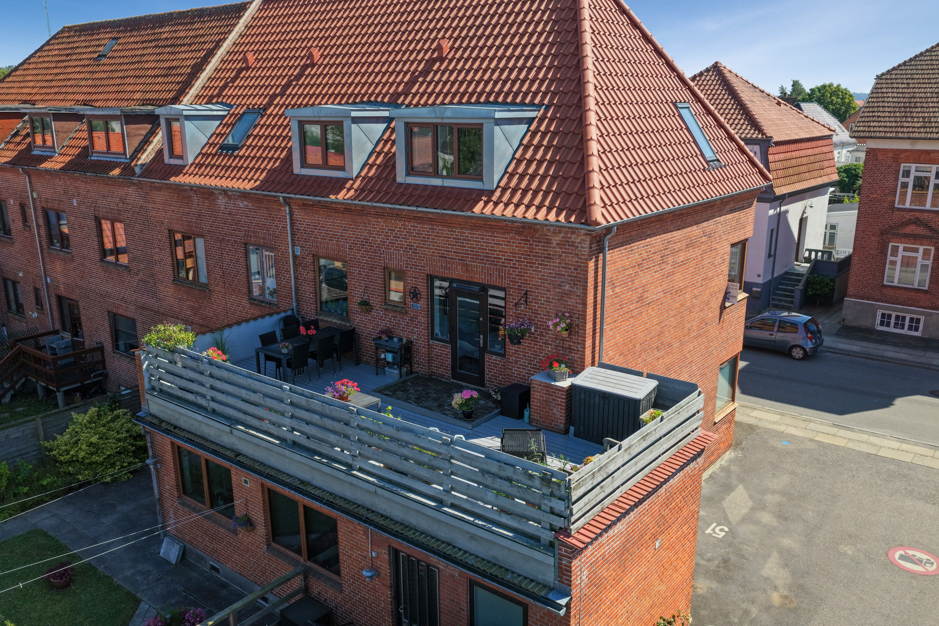 Fremhævet terrasse billede i fuldskærmstilstand. Billede af Knudshovedvej 51, 1., 5800 Nyborg