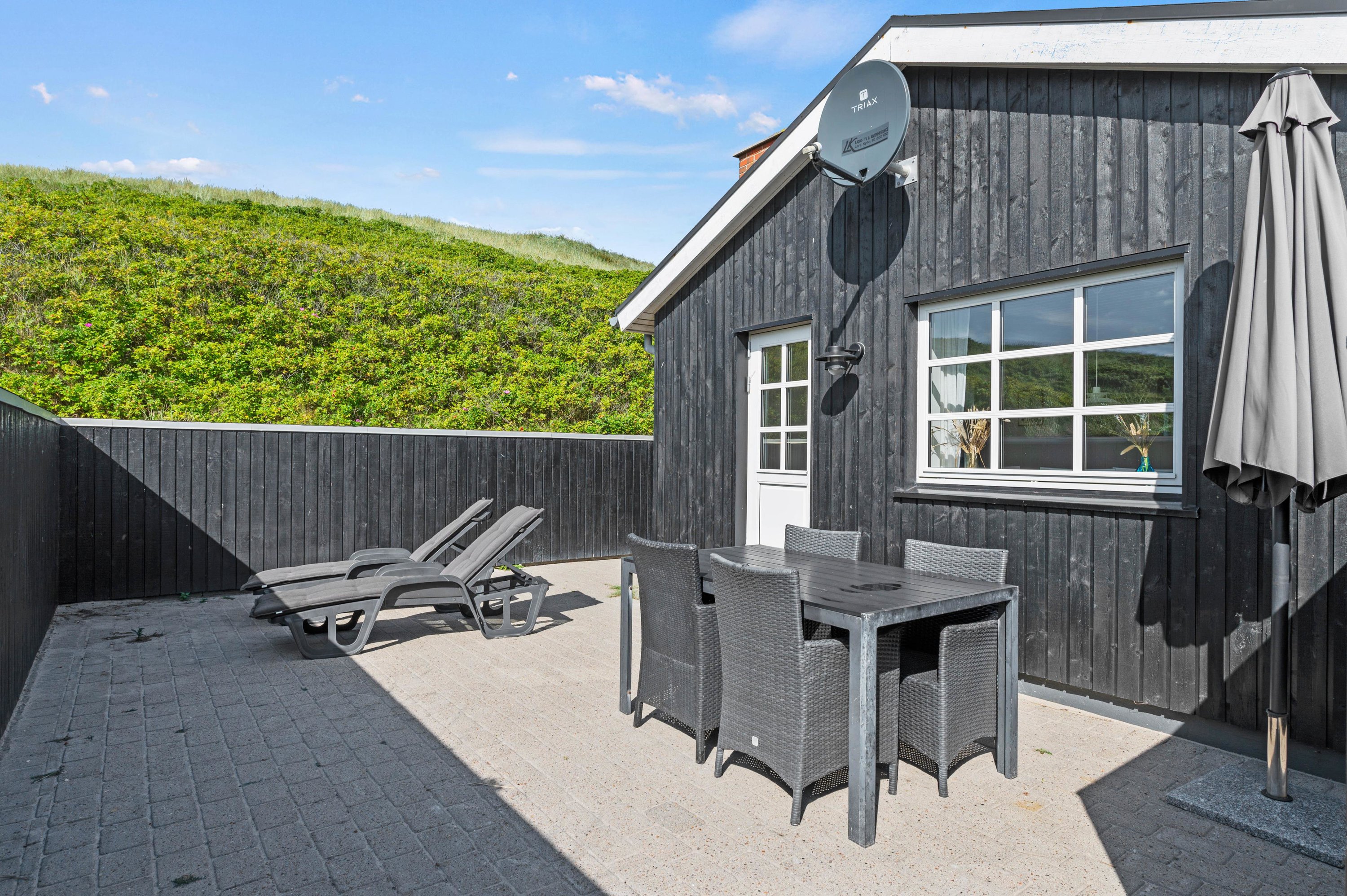 Fremhævet  billede i fuldskærmstilstand. Billede af Julianevej 190, Bjerregaard, 6960 Hvide Sande