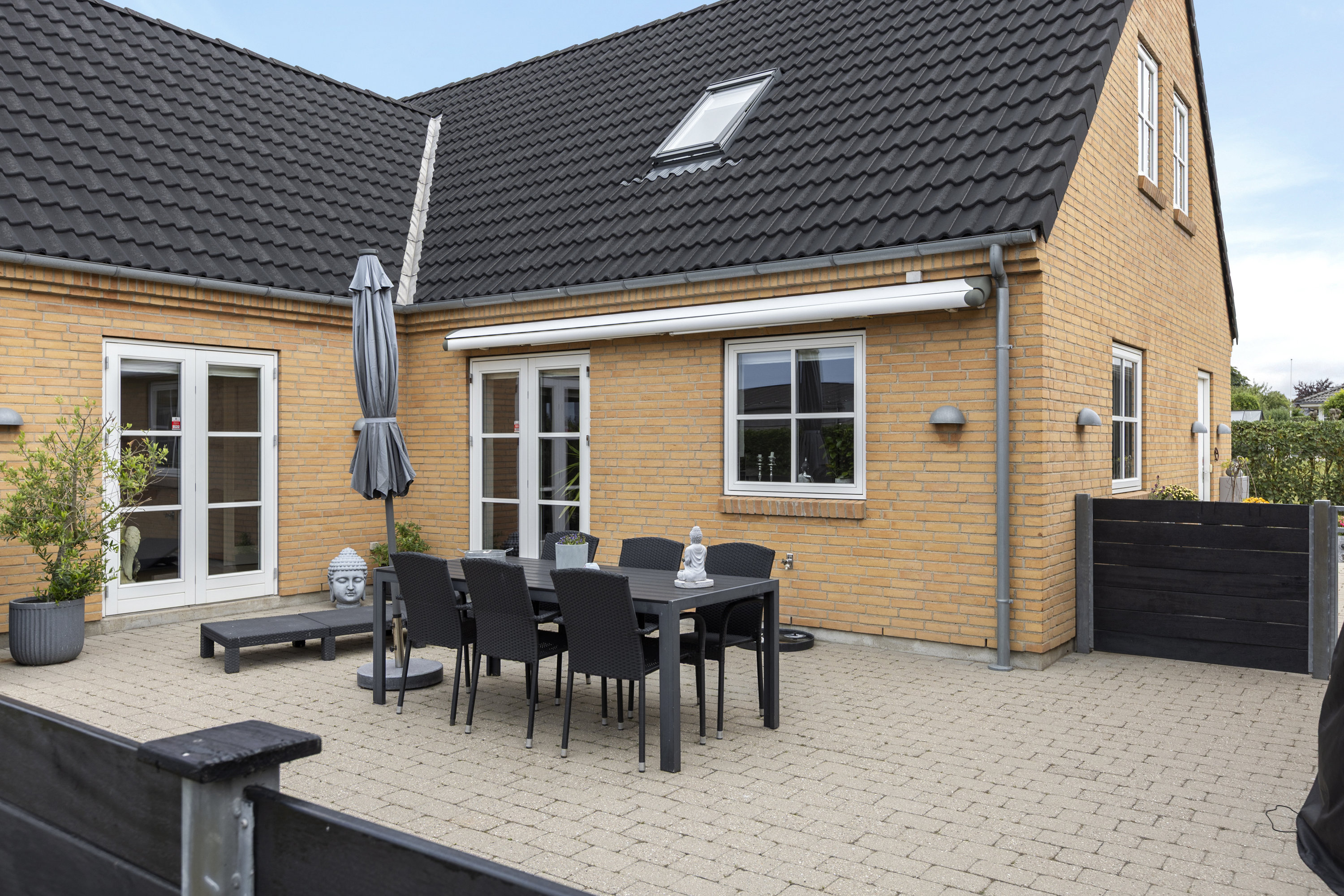 Fremhævet terrasse billede i fuldskærmstilstand. Billede af Skrænten 8A, 4220 Korsør