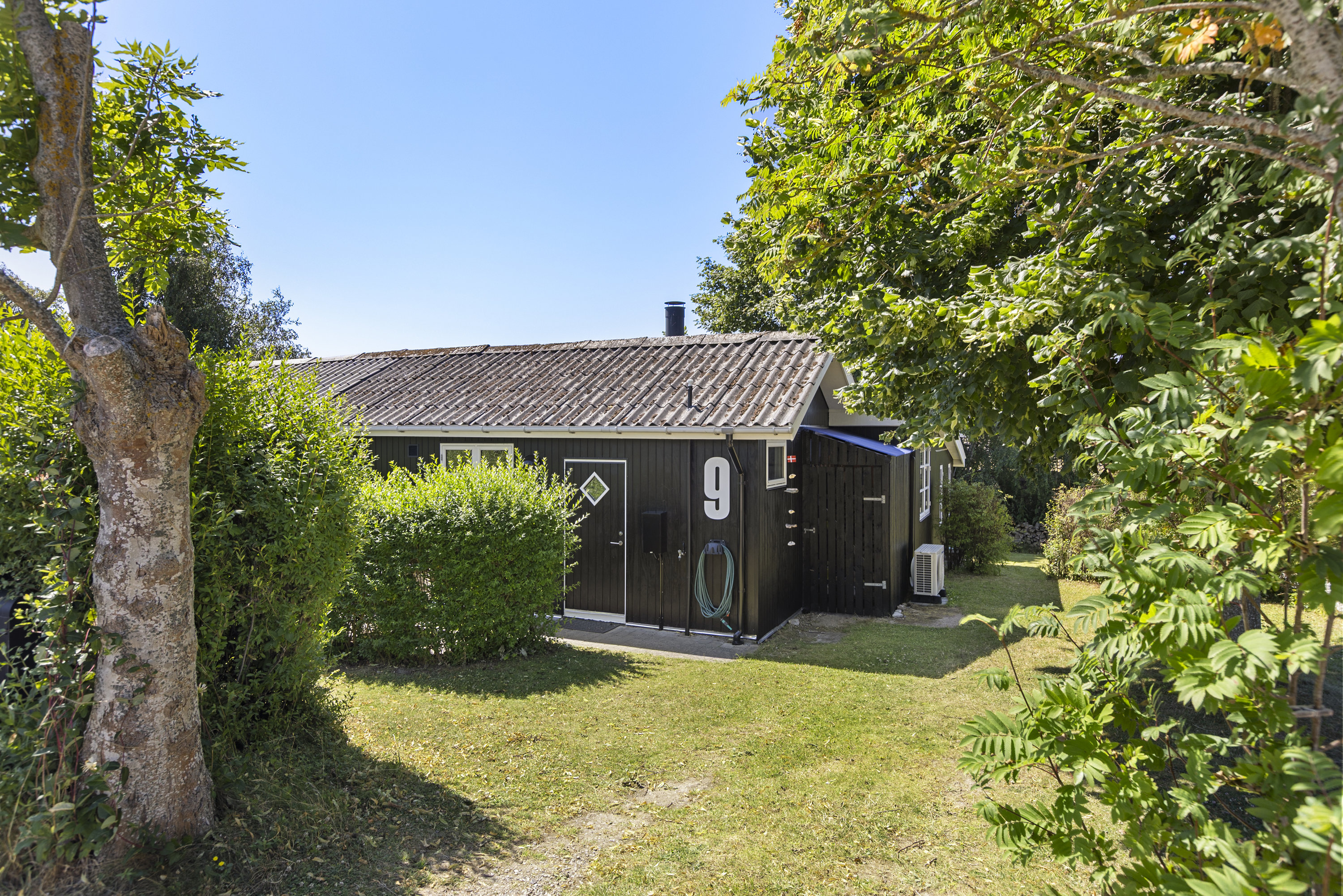 Fremhævet ejendommen billede i fuldskærmstilstand. Billede af Højgårdsvej 9, Næsby Strand, 4200 Slagelse
