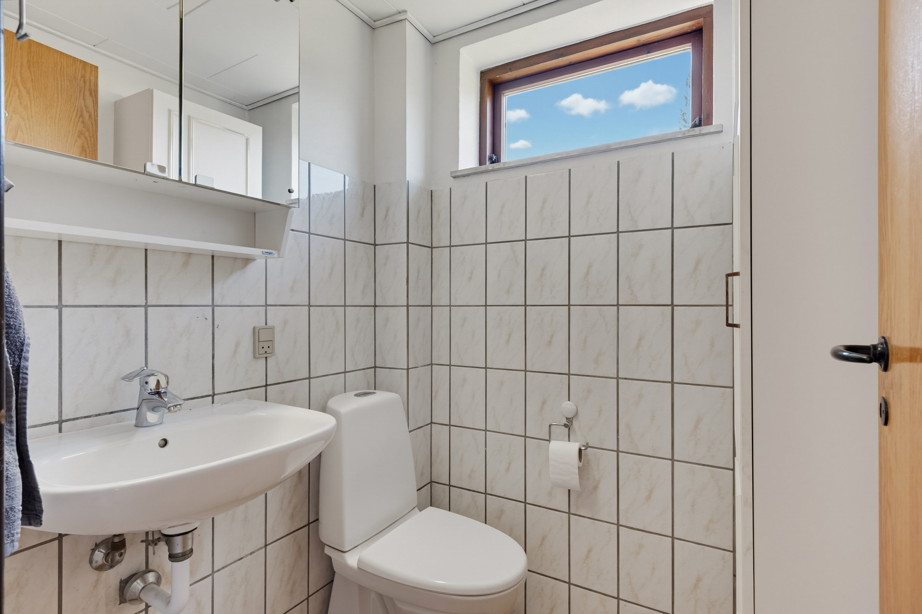 Fremhævet toilet billede i fuldskærmstilstand. Billede af Gravergyden 10, Sydmarken, 5690 Tommerup