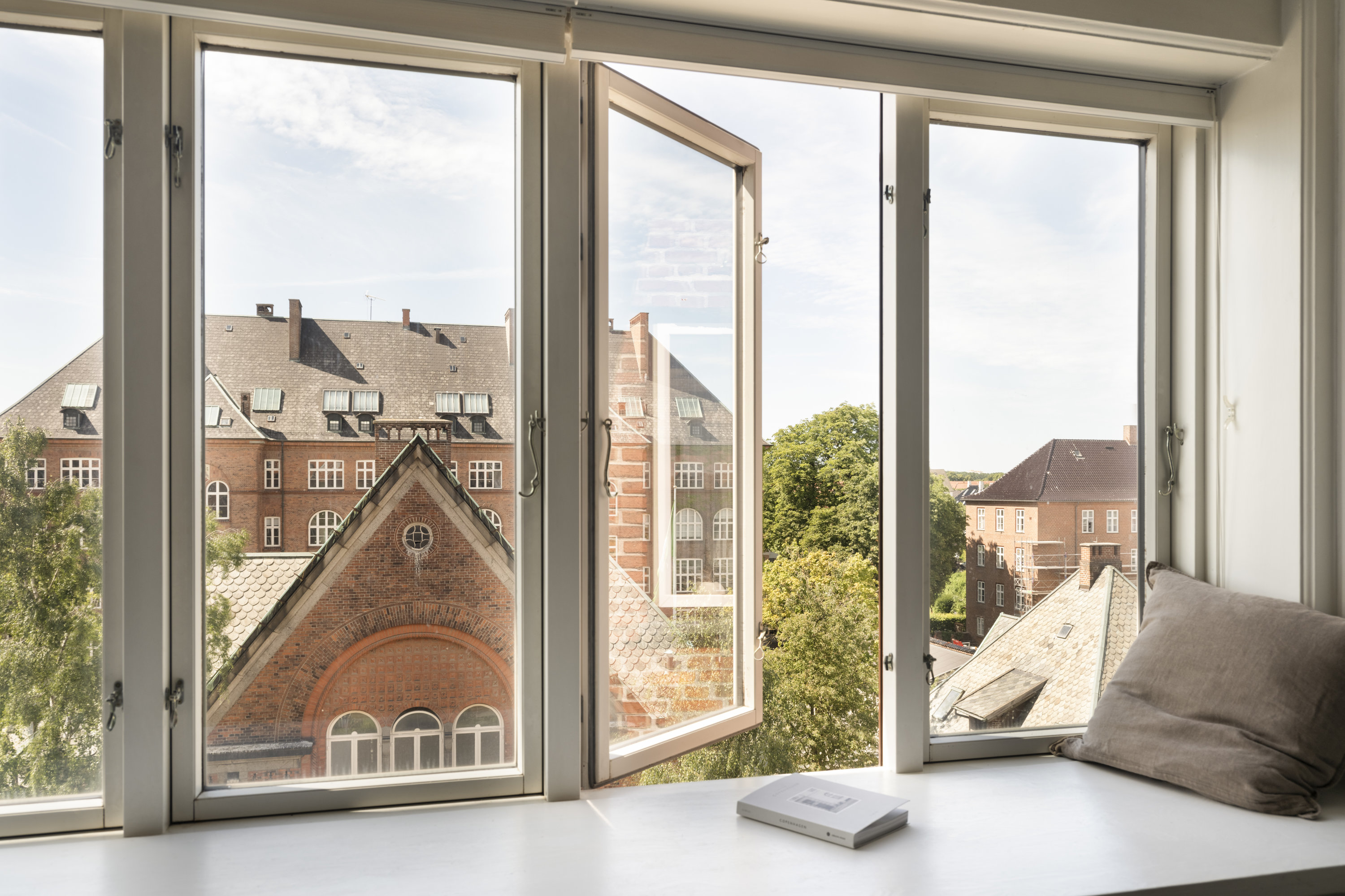 Fremhævet  billede i fuldskærmstilstand. Billede af Duevej 50, 4. tv., 2000 Frederiksberg