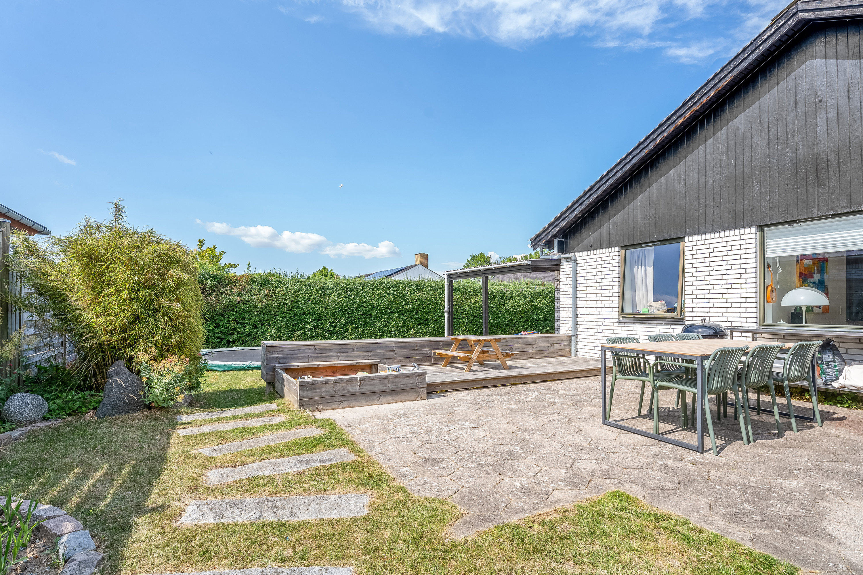 Fremhævet terrasse billede i fuldskærmstilstand. Billede af Ahornvænget 3, Sdr Vedby, 4800 Nykøbing F