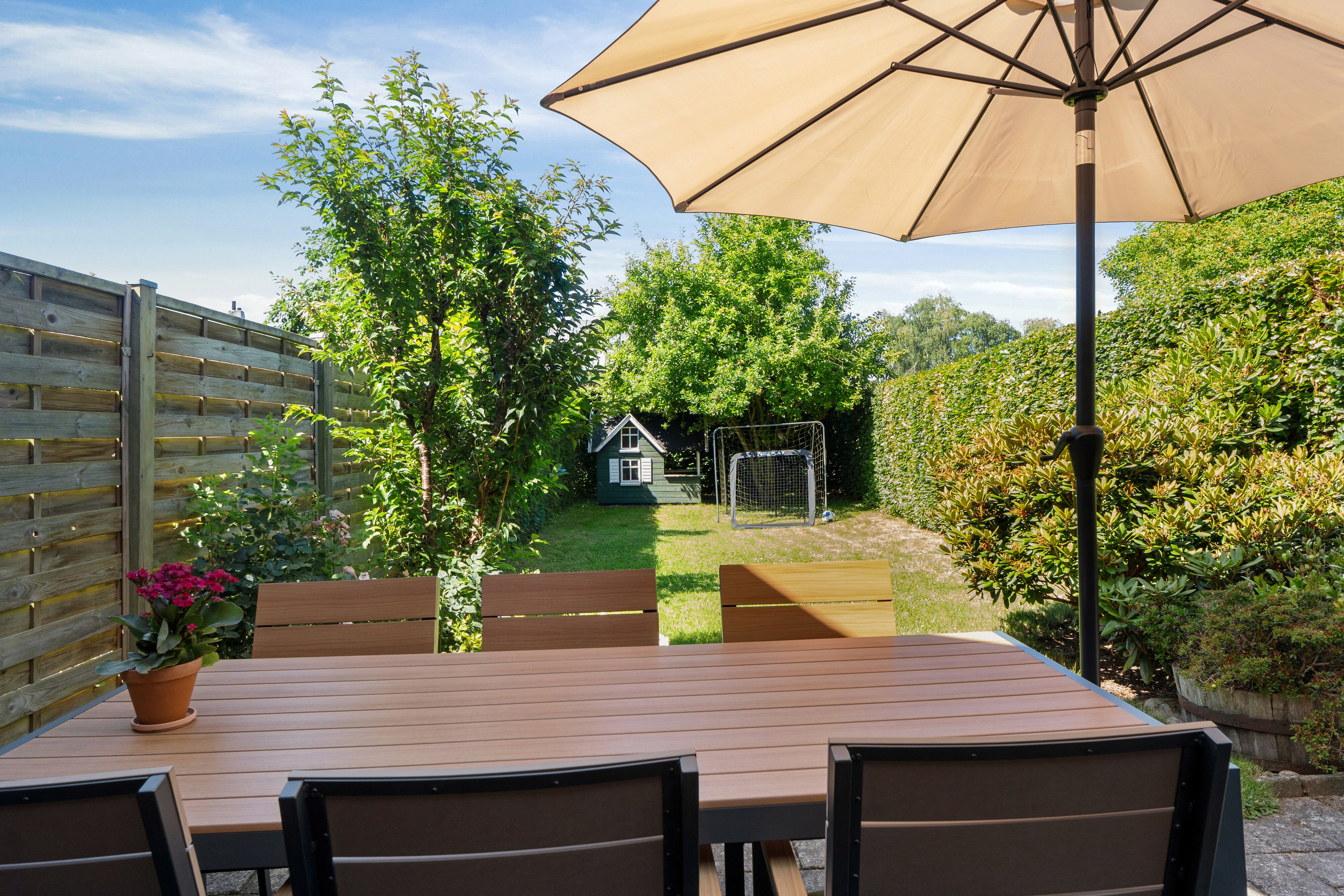 Fremhævet overdækket terrasse billede i fuldskærmstilstand. Billede af Mosevej 12E, 2970 Hørsholm
