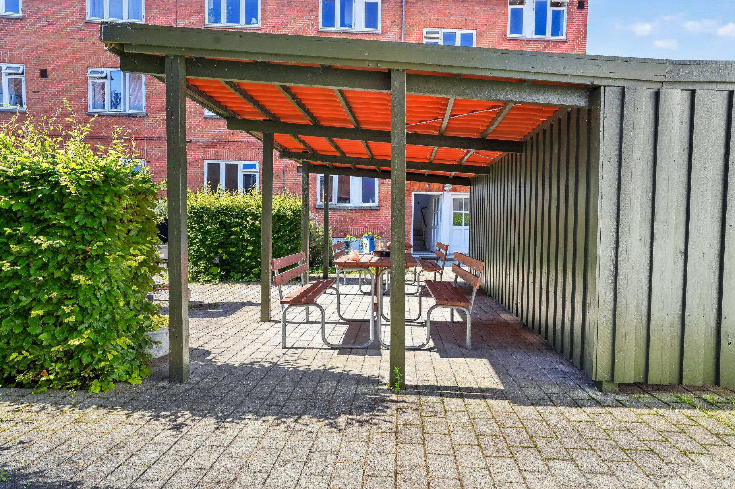 Fremhævet gårdmiljø billede i fuldskærmstilstand. Billede af Bakkegade 7A, 3. th., 3400 Hillerød