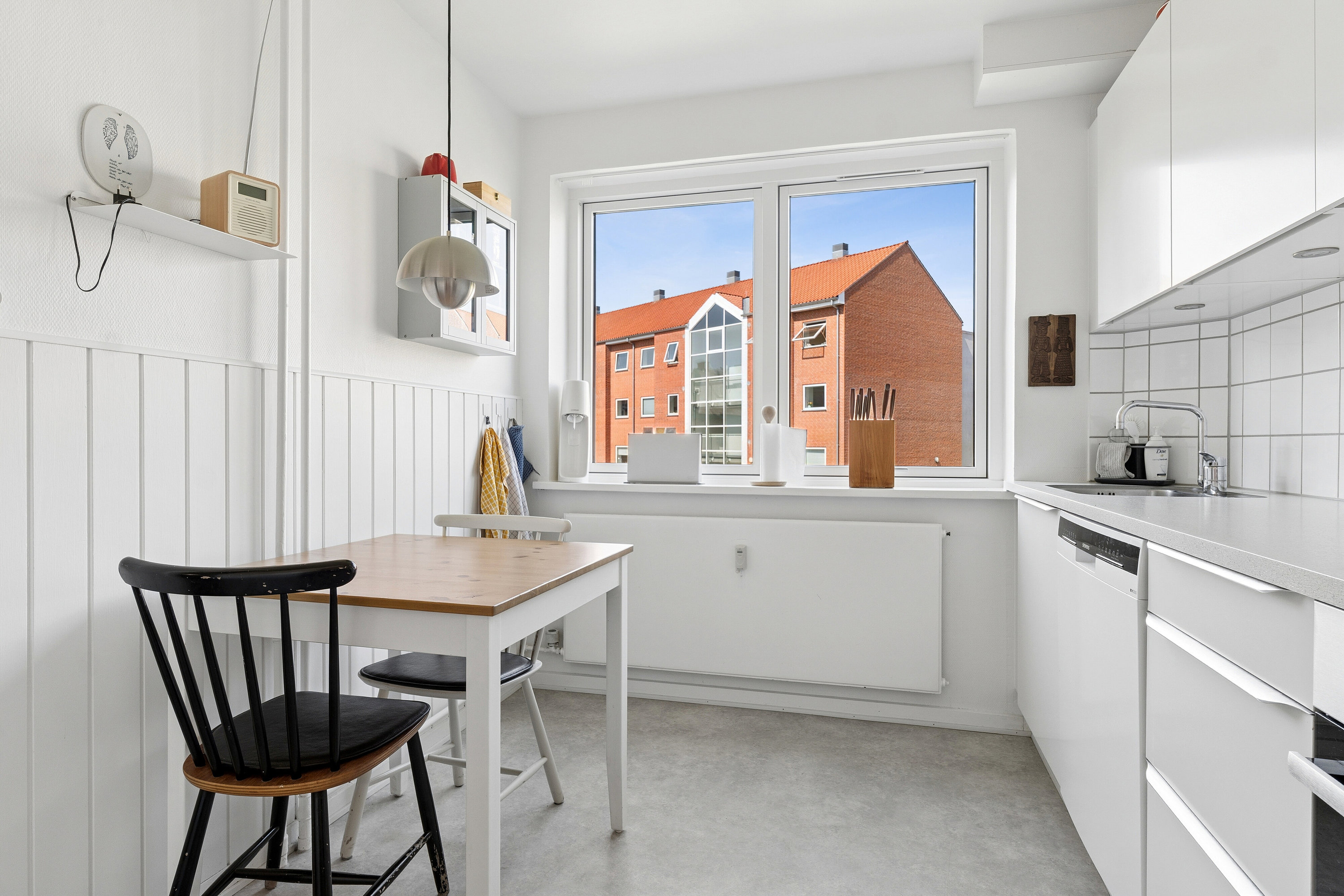 Fremhævet køkken billede i fuldskærmstilstand. Billede af Gartnerhaven 1, 1., 5000 Odense C