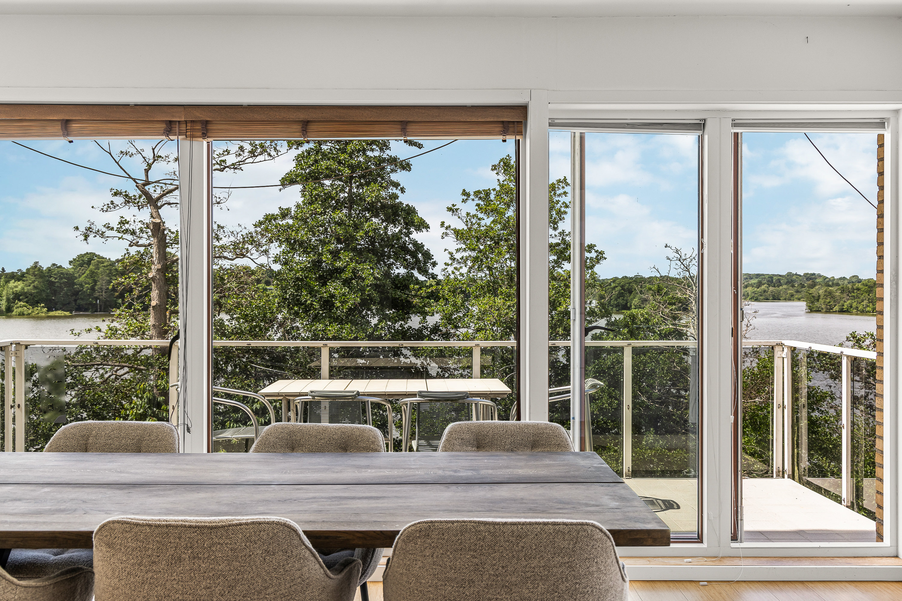 Fremhævet overdækket terrasse billede i fuldskærmstilstand. Billede af Mortonsvej 17, 2., 2800 Kongens Lyngby