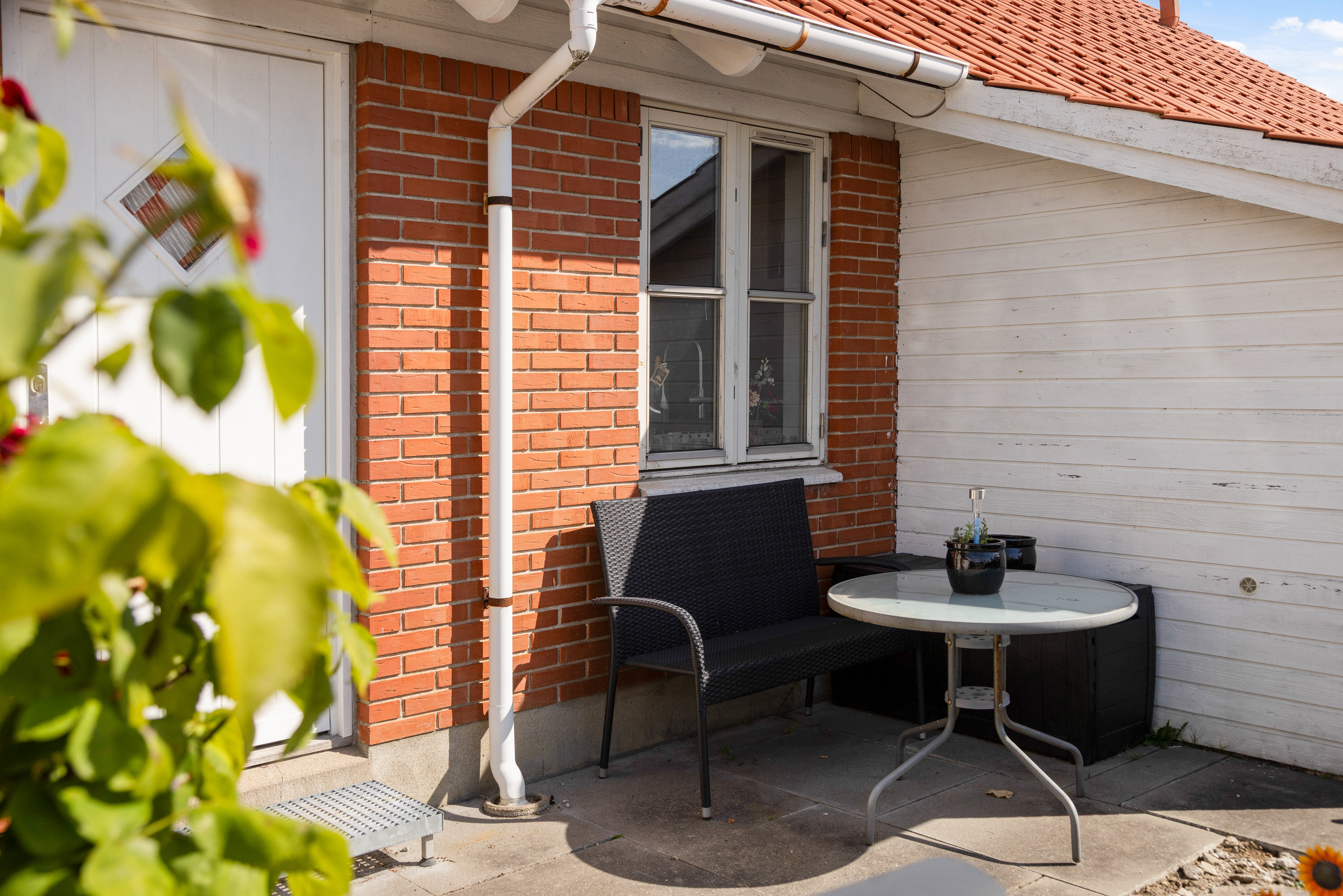 Fremhævet terrasse billede i fuldskærmstilstand. Billede af Nøddelunden 212, Lille Smørum, 2765 Smørum