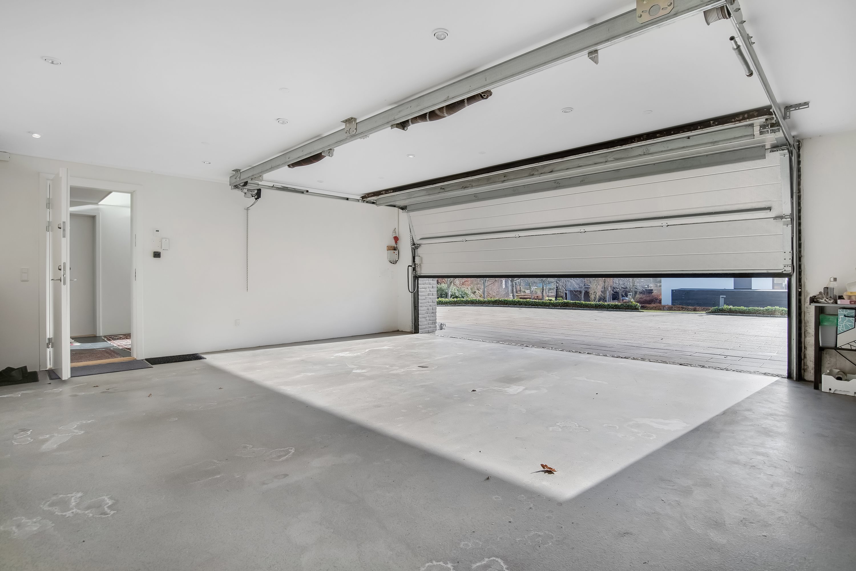 Fremhævet garage billede i fuldskærmstilstand. Billede af Lyngbakken 14G+F, 7500 Holstebro