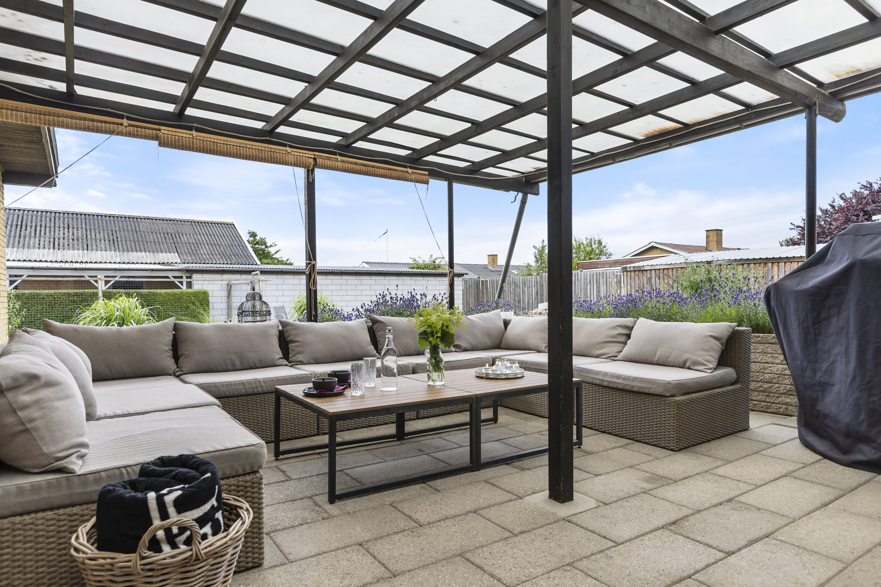 Fremhævet overdækket terrasse billede i fuldskærmstilstand. Billede af Staunsbjergvej 7, 4400 Kalundborg