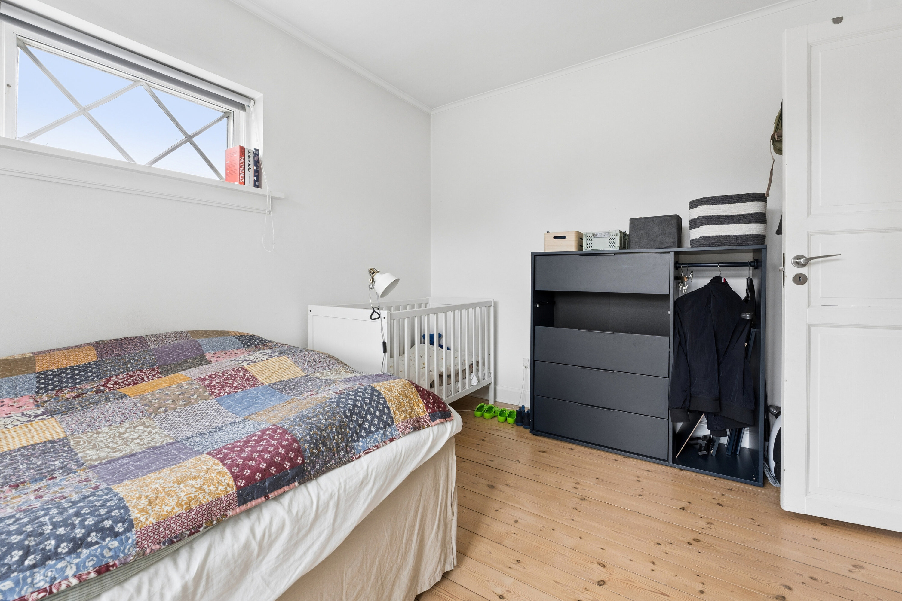 Fremhævet soveværelse billede i fuldskærmstilstand. Billede af Læssøegade 189, 1. th., 5230 Odense M