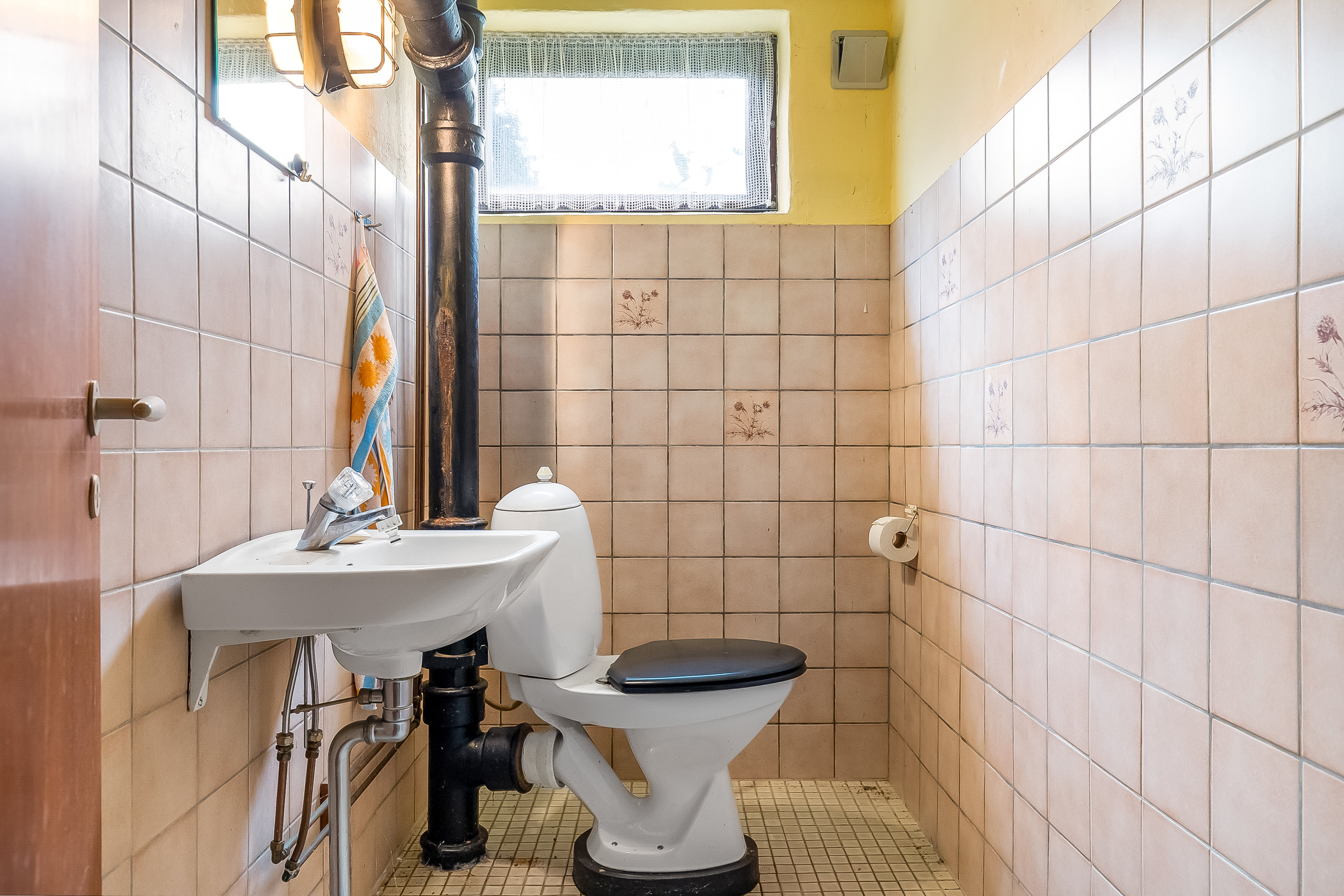 Fremhævet kælder, toilet billede i fuldskærmstilstand. Billede af Dalagervej 3, Erritsø, 7000 Fredericia