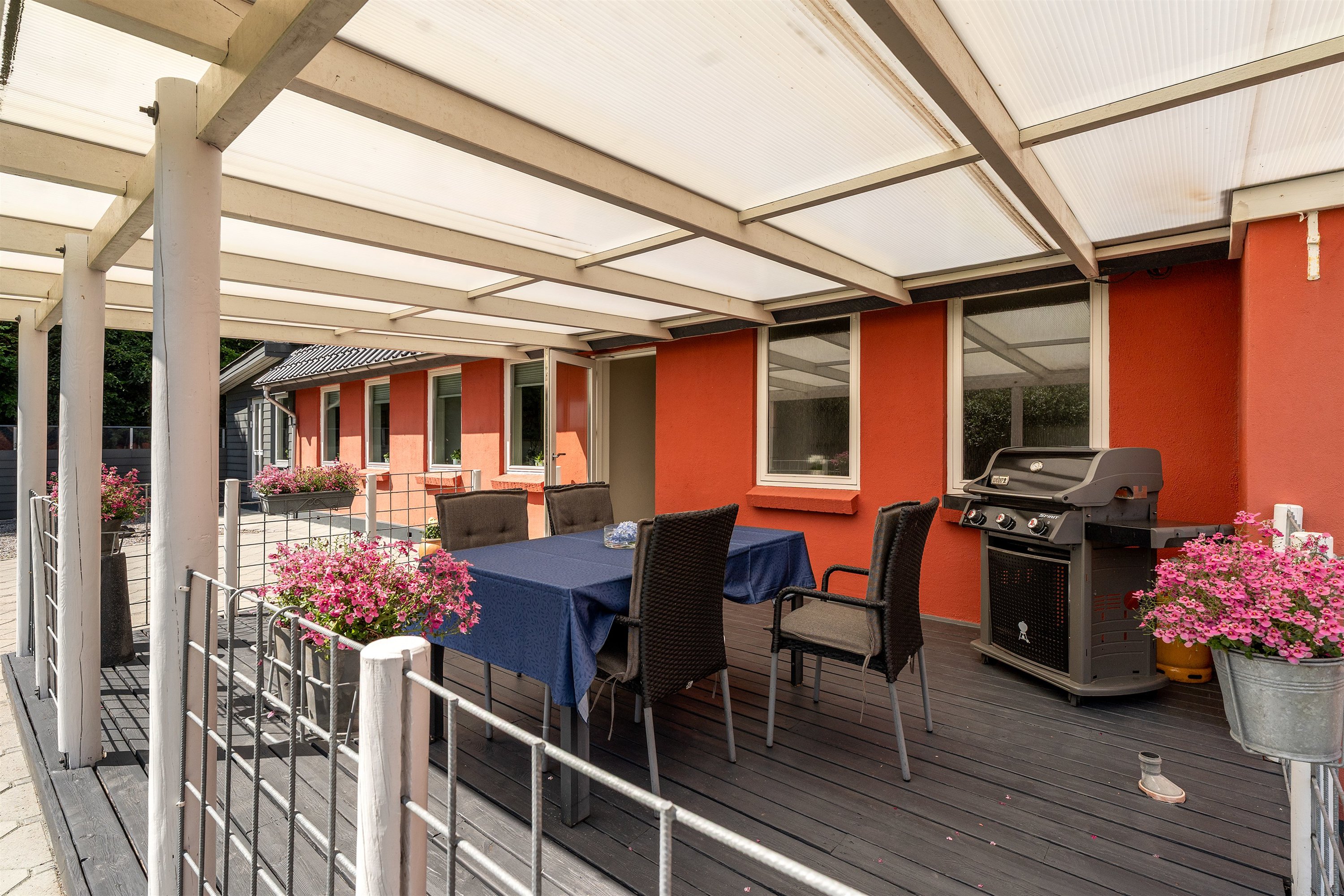 Fremhævet overdækket terrasse billede i fuldskærmstilstand. Billede af Gilbjergvej 43, Gilbjerg, 7250 Hejnsvig