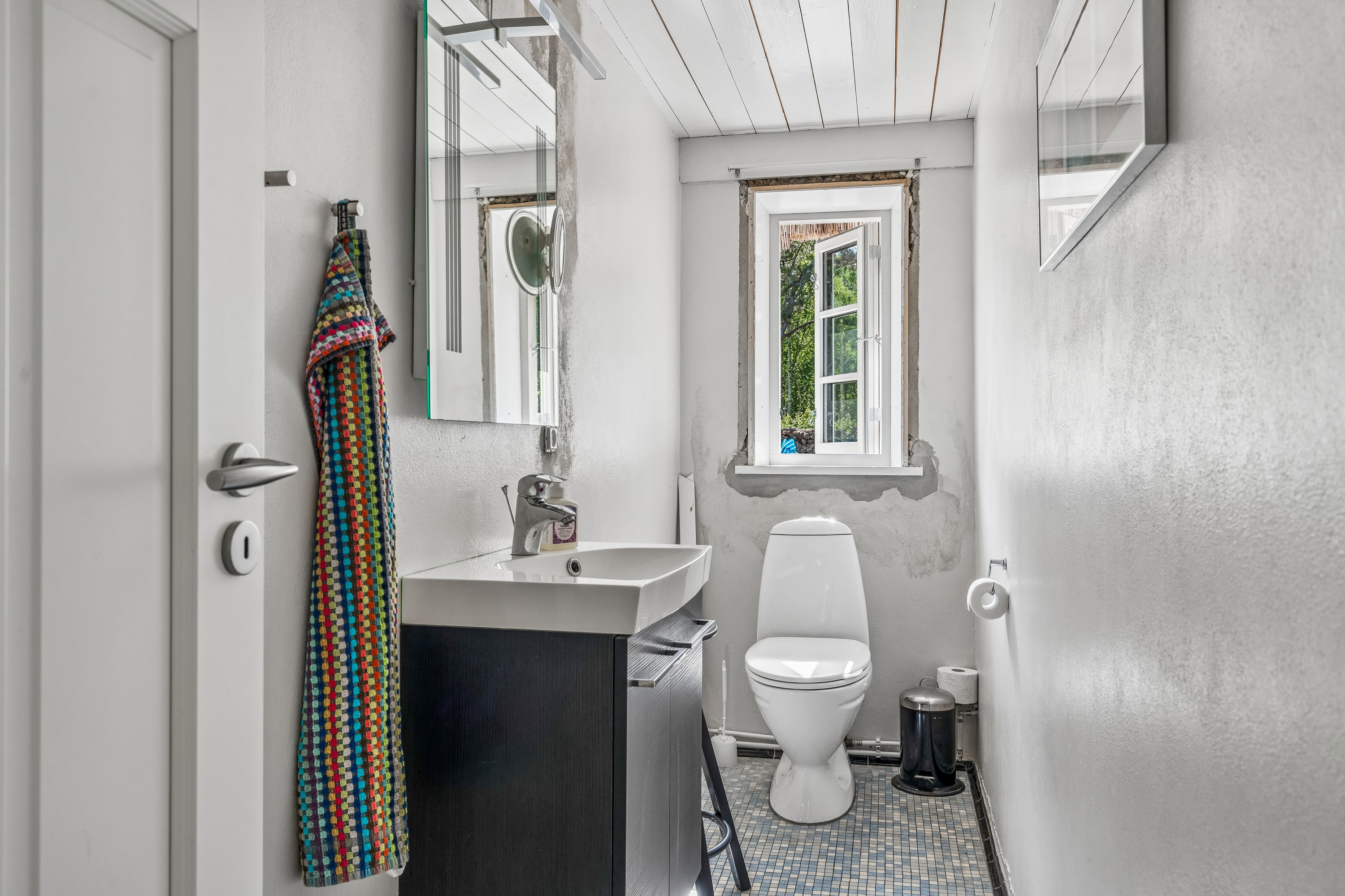 Fremhævet gæstetoilet billede i fuldskærmstilstand. Billede af Starbækvej 11, Vesterø, 9940 Læsø