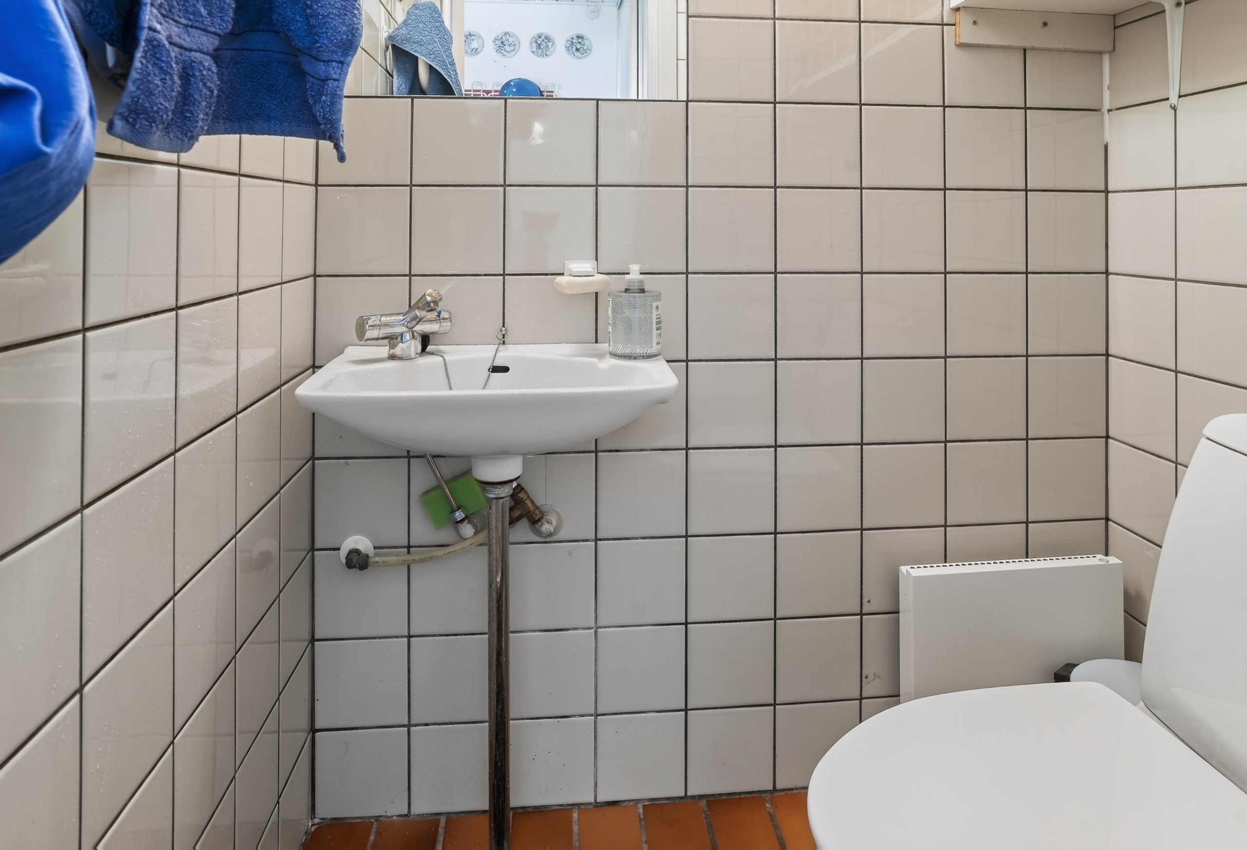Fremhævet badeværelse billede i fuldskærmstilstand. Billede af Favrholmvænget 36, 3400 Hillerød