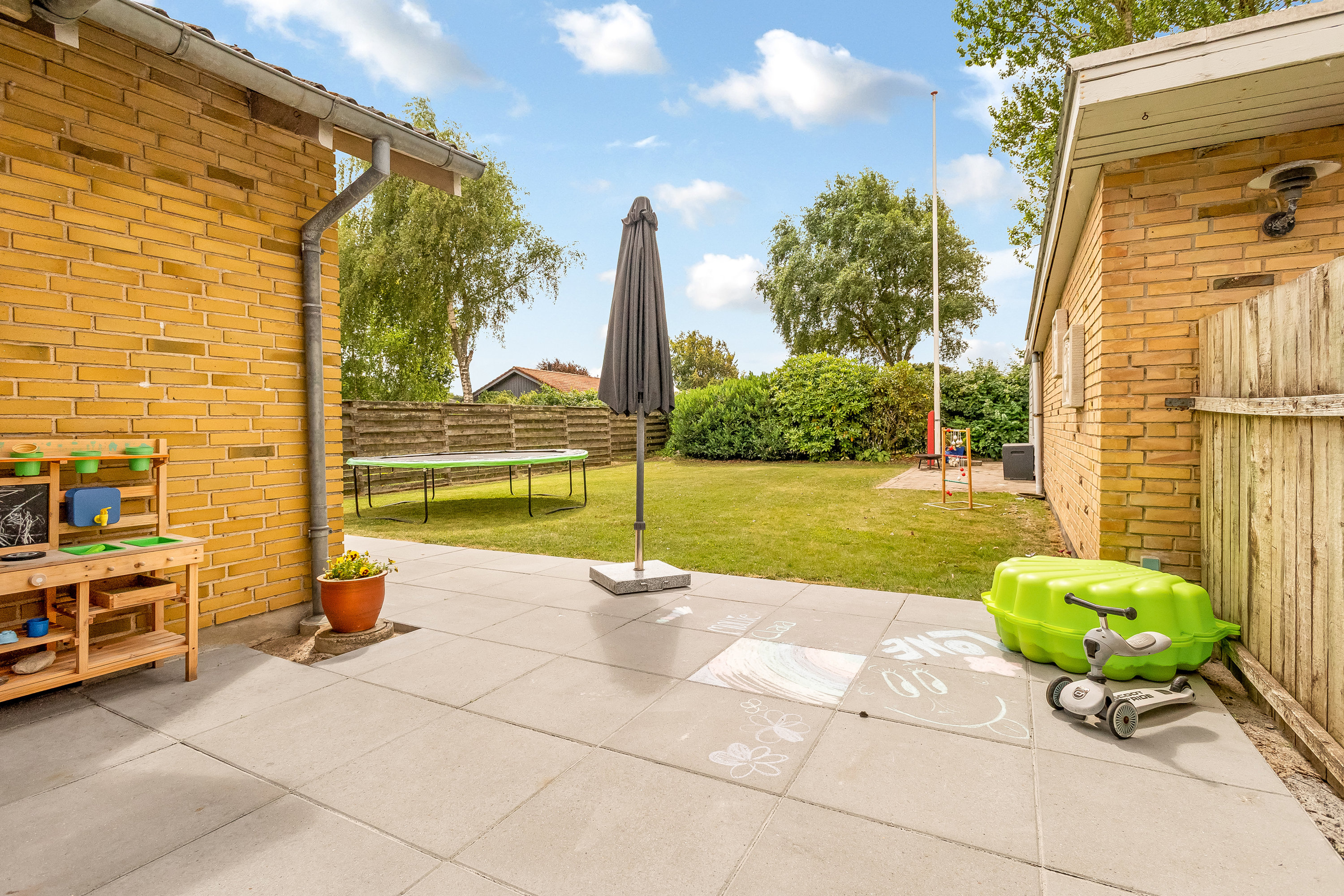 Fremhævet terrasse billede i fuldskærmstilstand. Billede af Lemvigvej 45, 7500 Holstebro
