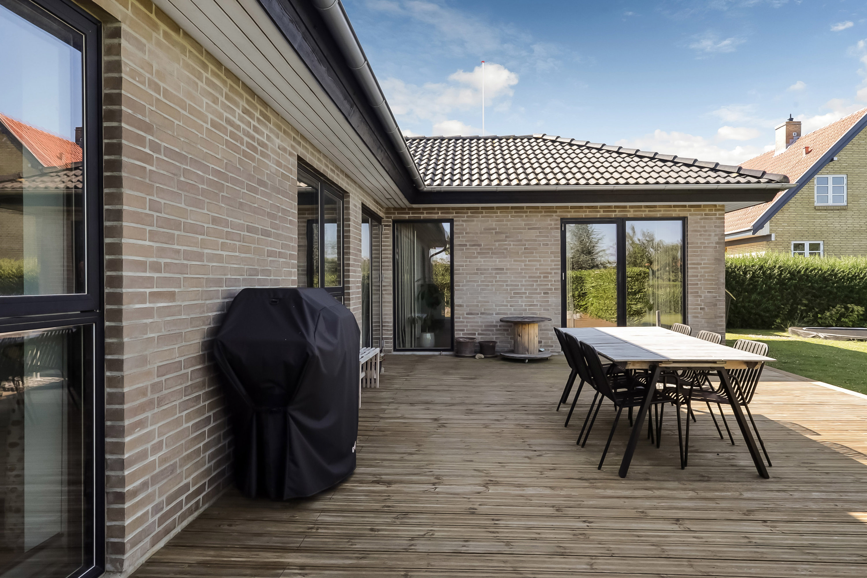 Fremhævet terrasse billede i fuldskærmstilstand. Billede af Grønnevej 290, Thurø, 5700 Svendborg