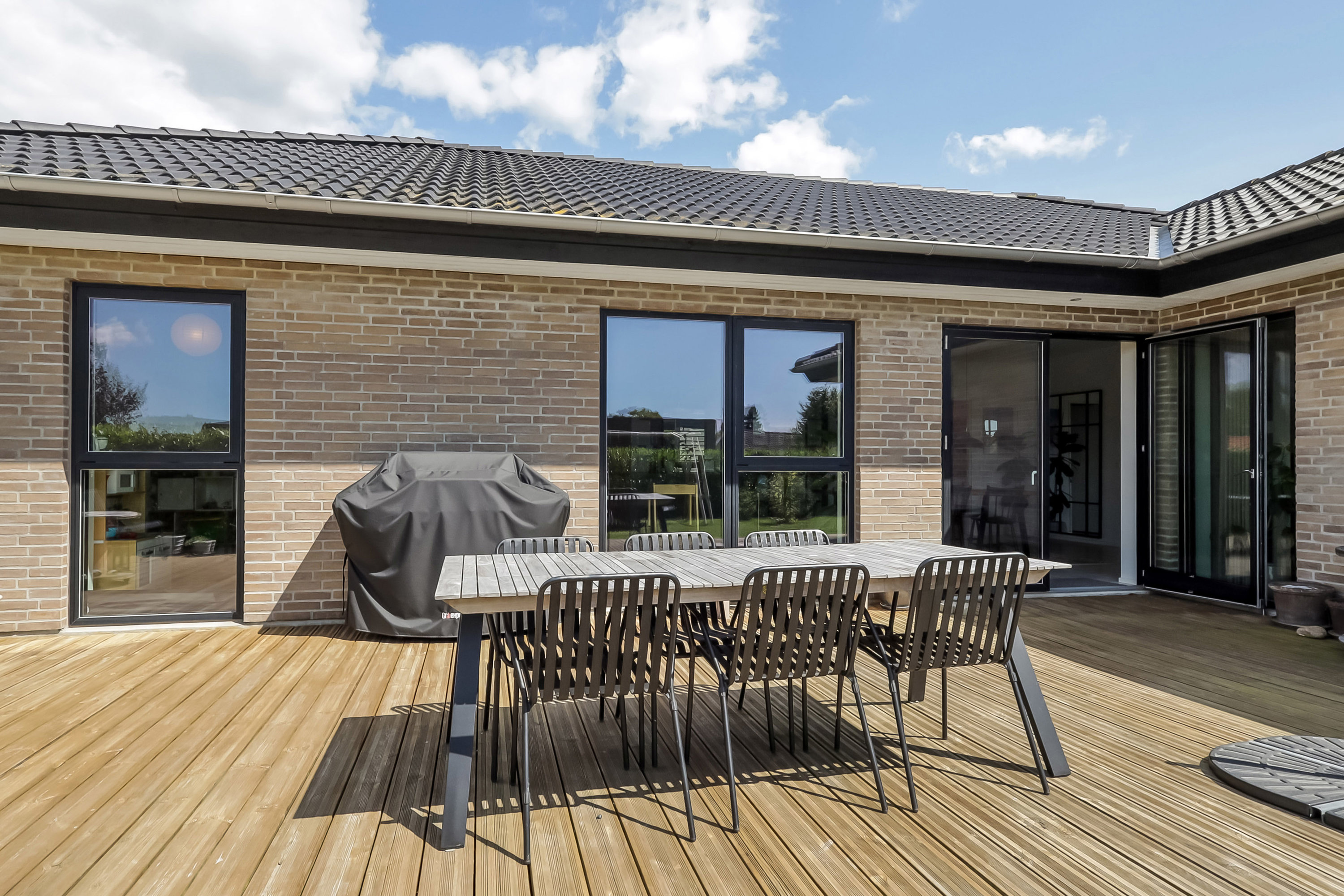 Fremhævet terrasse billede i fuldskærmstilstand. Billede af Grønnevej 290, Thurø, 5700 Svendborg
