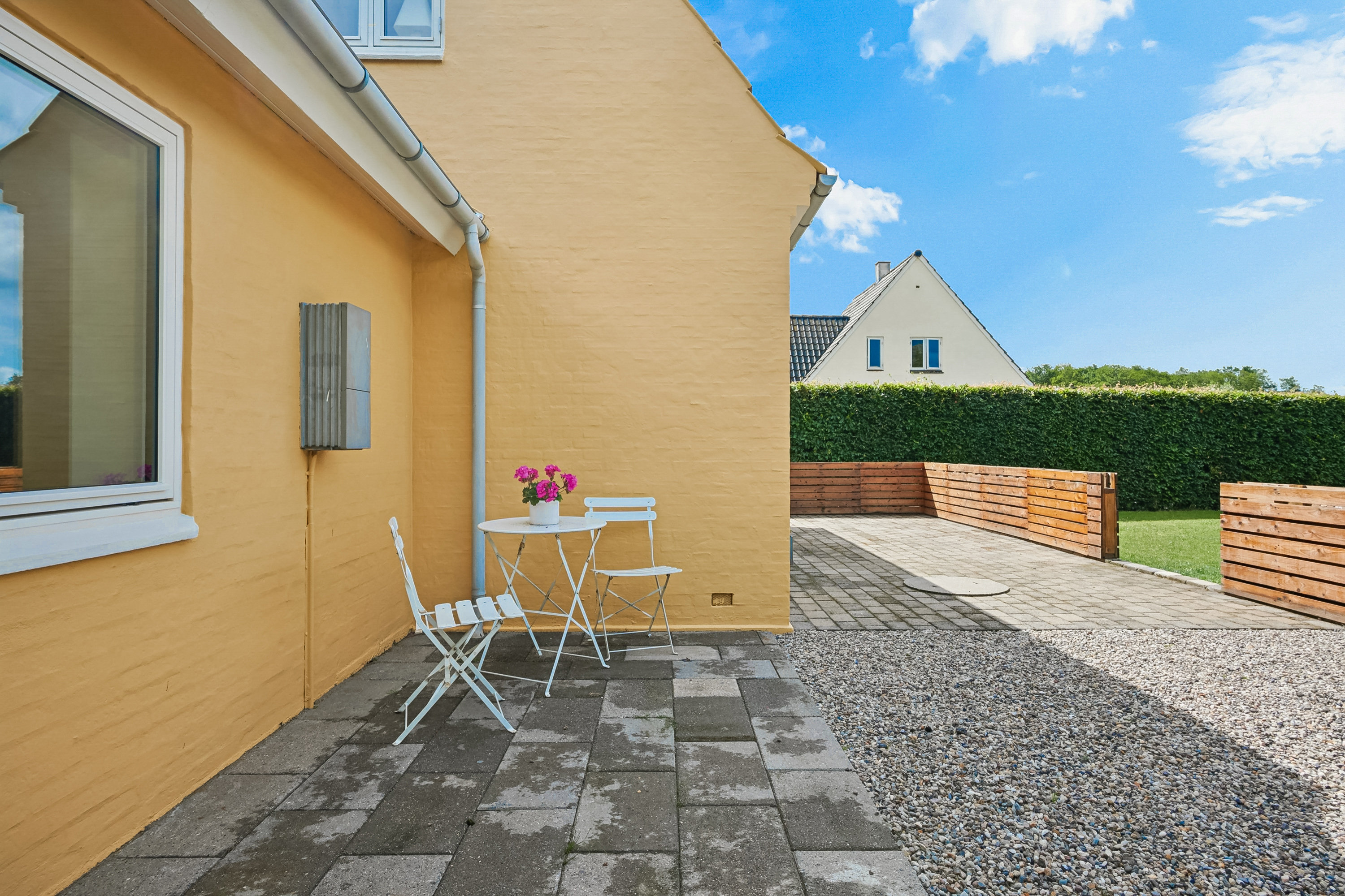 Fremhævet terrasse billede i fuldskærmstilstand. Billede af Bøgebjergvej 38, Sdr Broby, 5672 Broby
