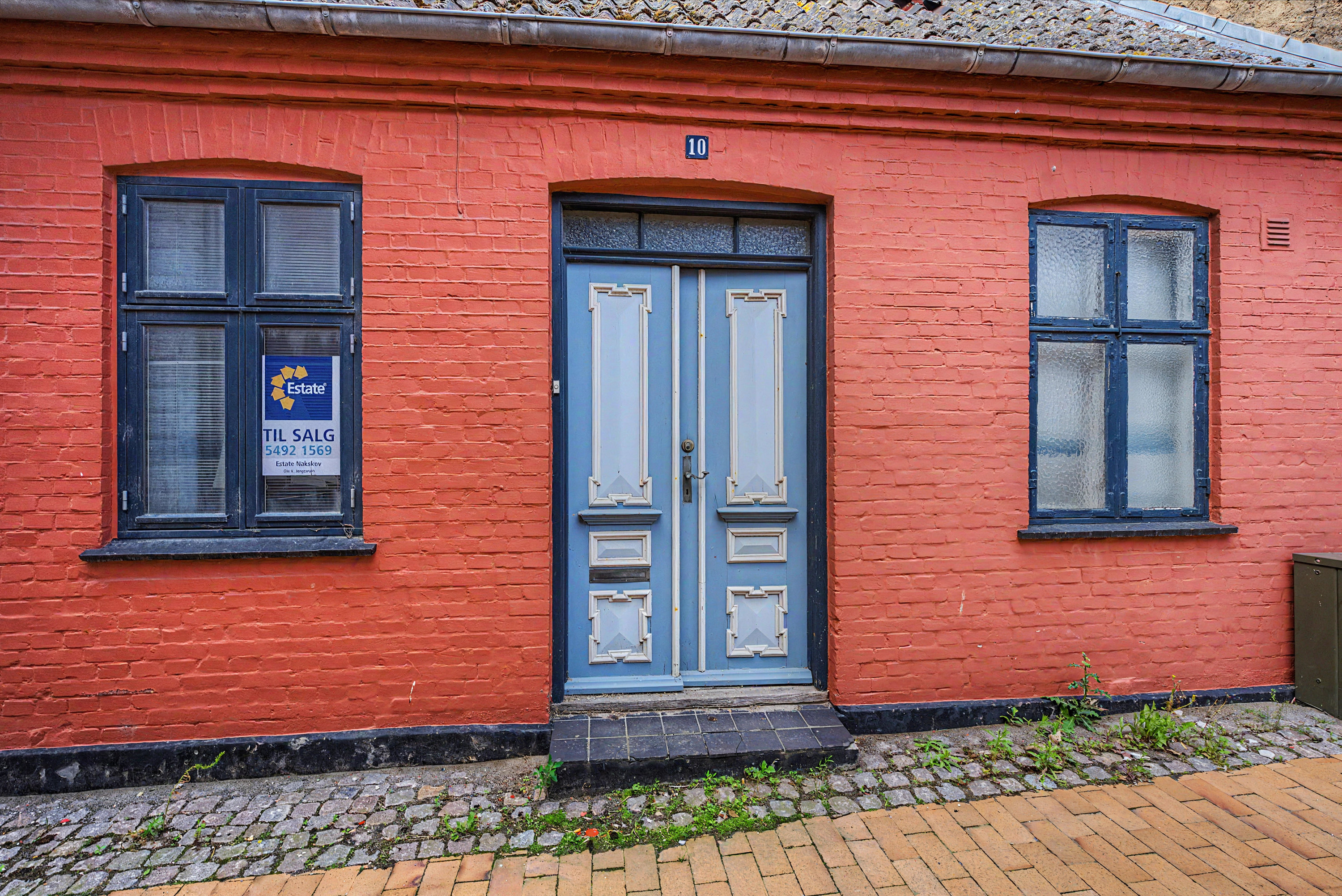 Fremhævet facade billede i fuldskærmstilstand. Billede af Farverensstræde 10, 4900 Nakskov