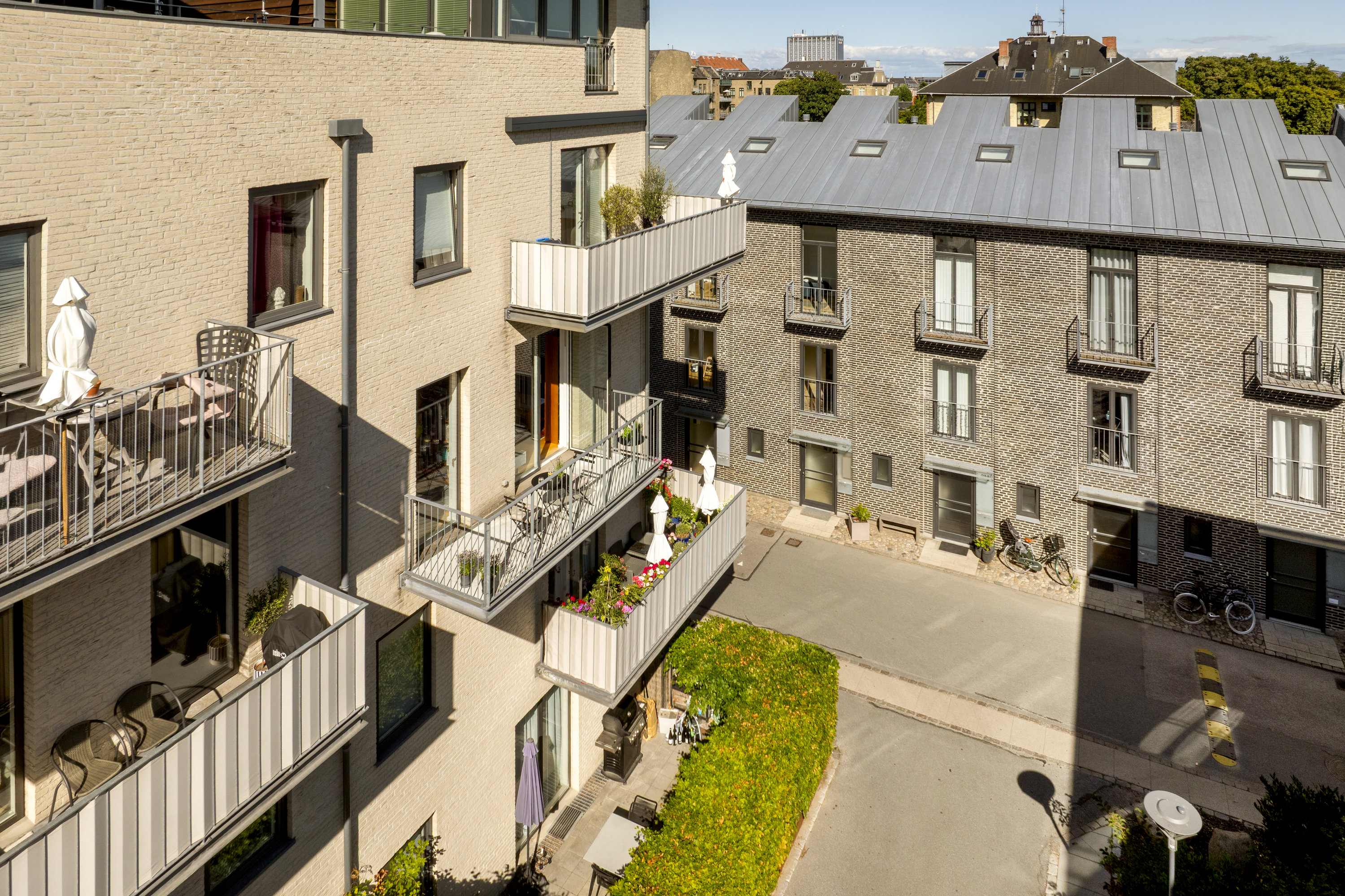 Fremhævet  billede i fuldskærmstilstand. Billede af Porcelænshaven 4G, 2. mf., 2000 Frederiksberg