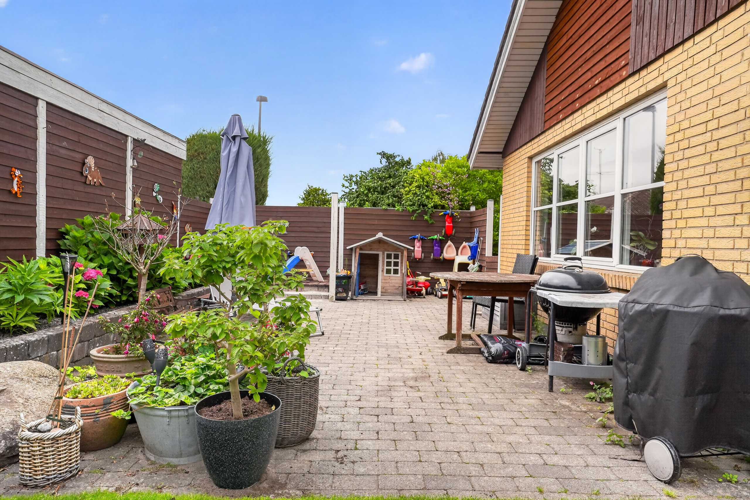 Fremhævet terrasse billede i fuldskærmstilstand. Billede af Anemonevej 6, 3330 Gørløse