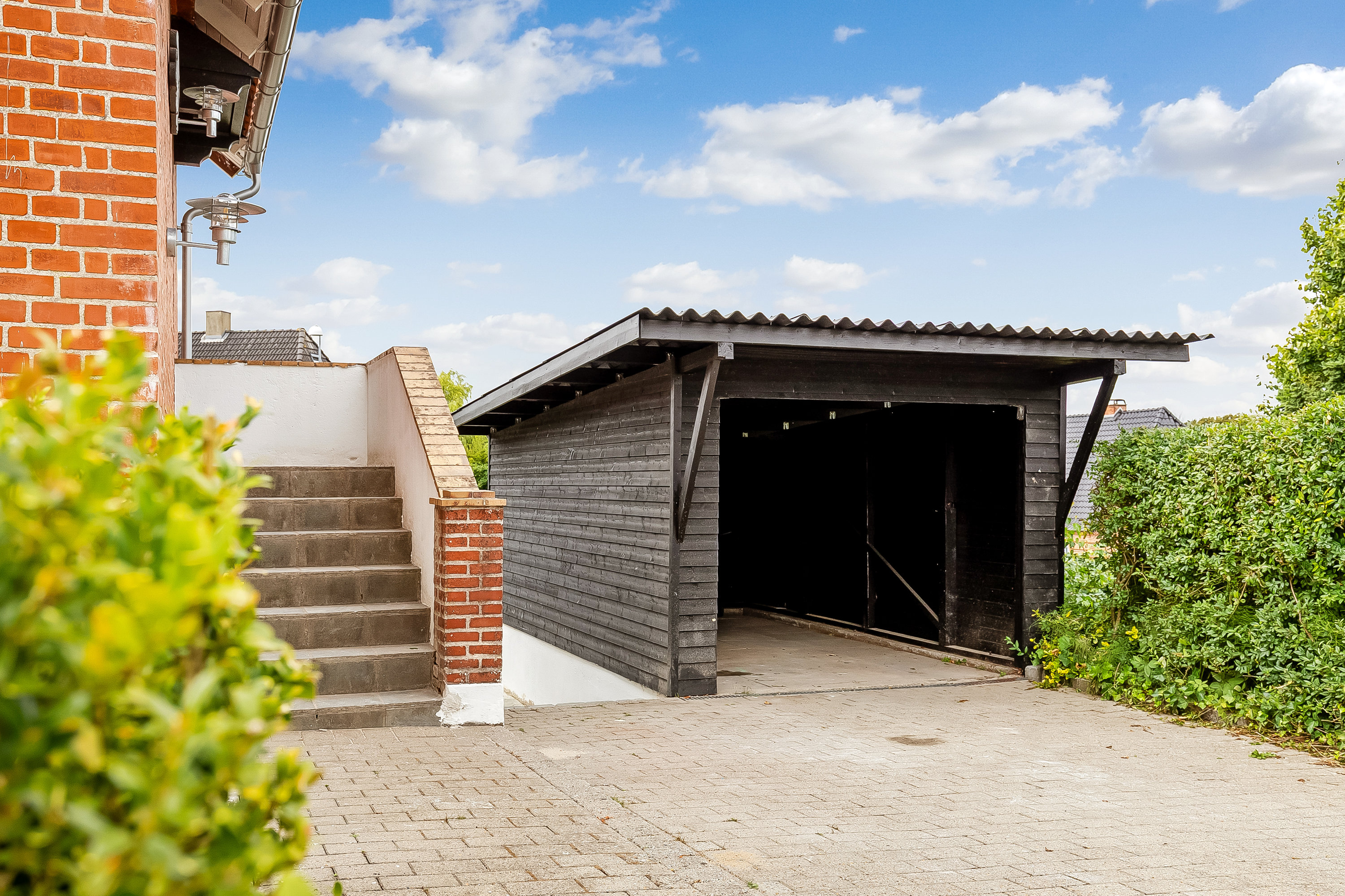 Fremhævet carport billede i fuldskærmstilstand. Billede af Søndermarksvej 6, 7100 Vejle