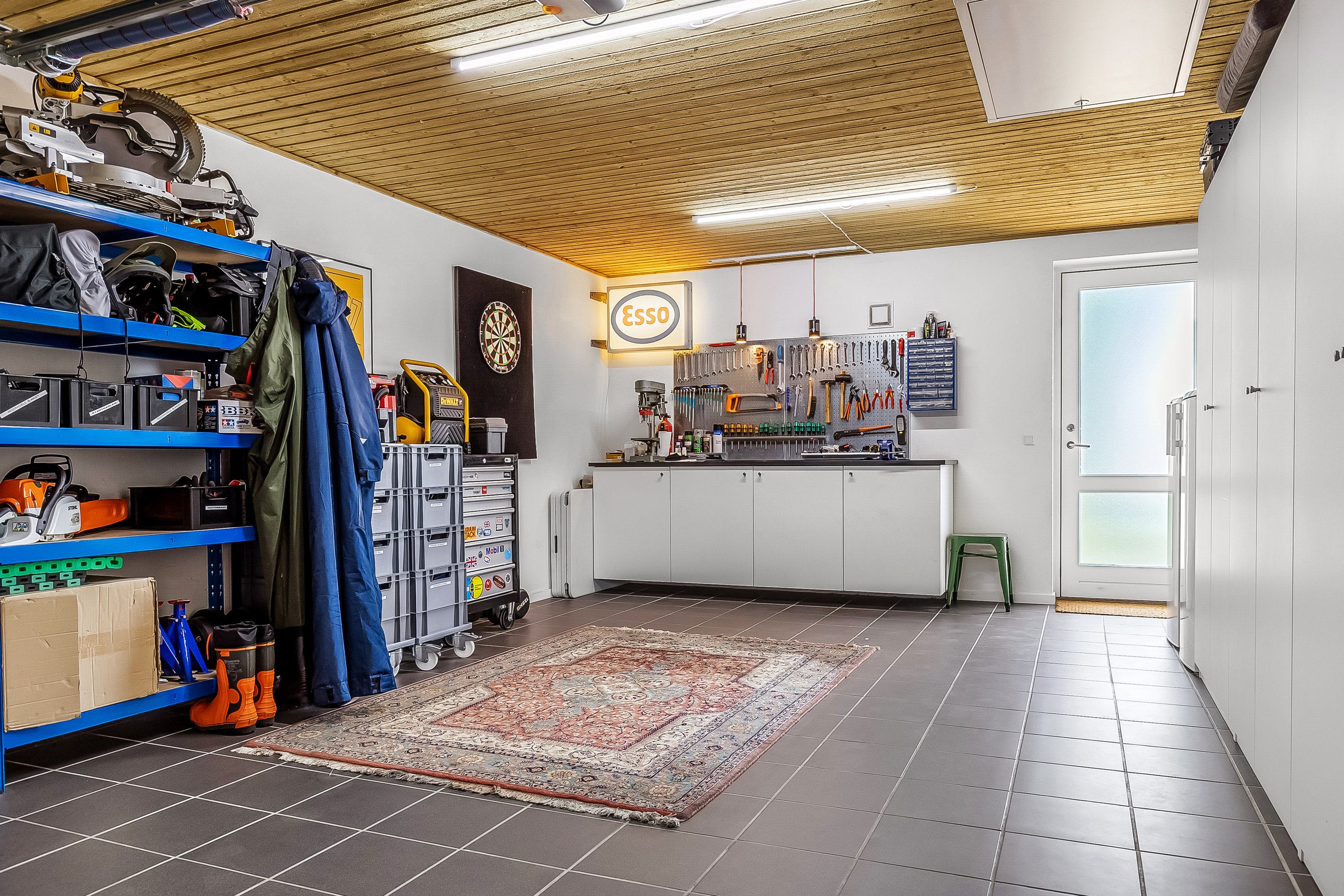 Fremhævet garage billede i fuldskærmstilstand. Billede af Katrinelundsvej 7, 8732 Hovedgård
