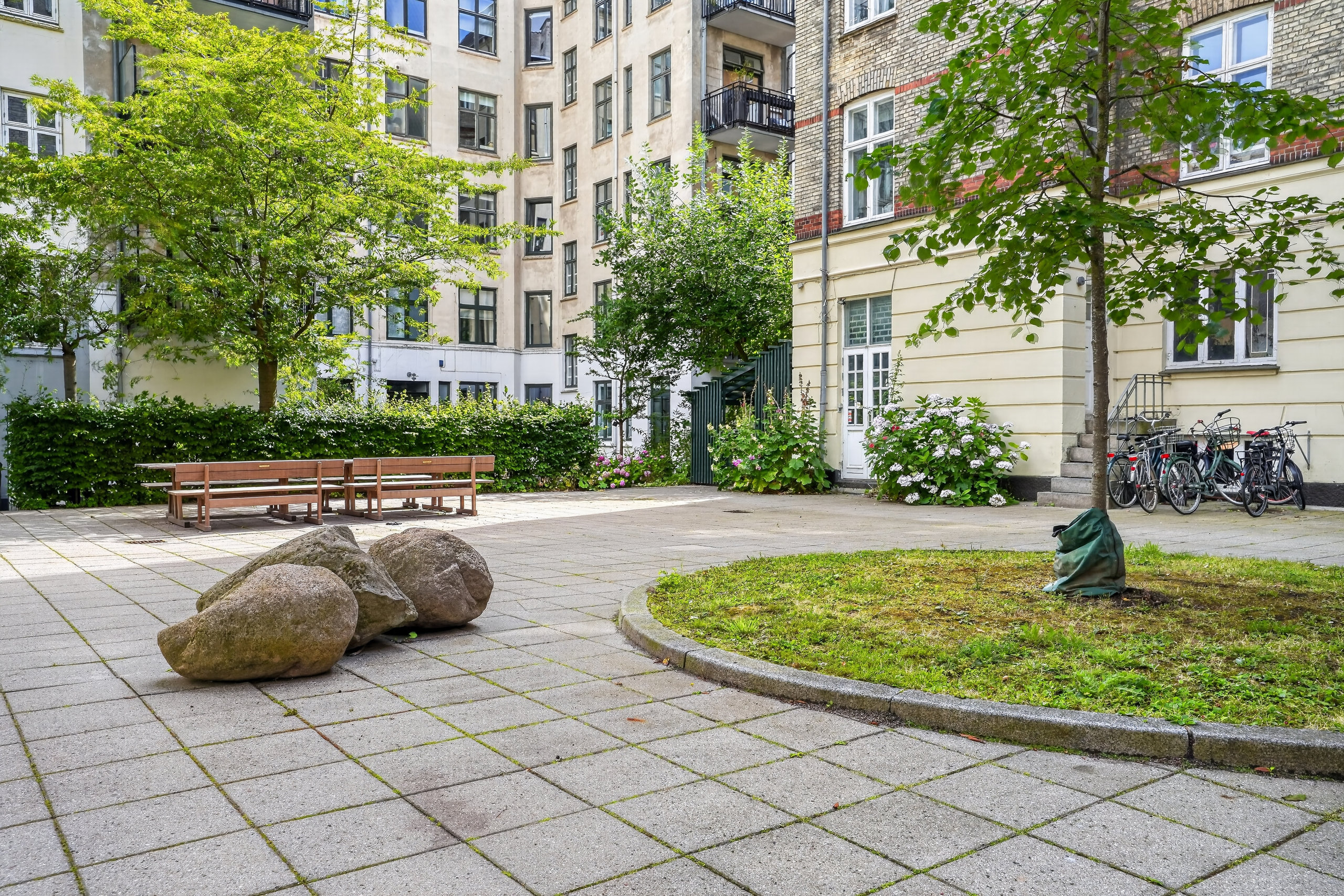 Fremhævet gårdmiljø billede i fuldskærmstilstand. Billede af Østerbrogade 110, 3., 2100 København Ø