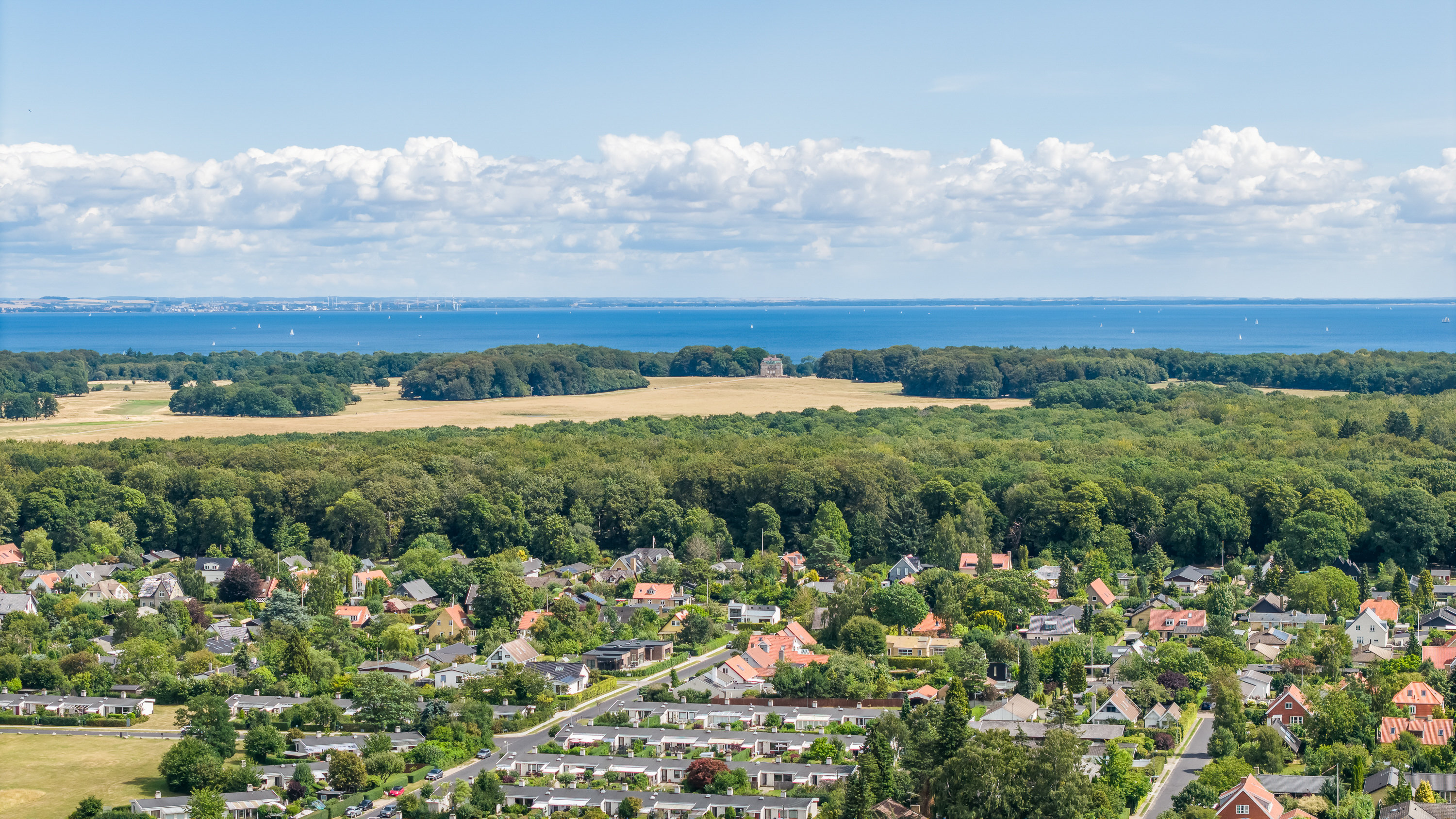 Fremhævet luftfoto billede i fuldskærmstilstand. Billede af Rævehøjparken 38, 2800 Kongens Lyngby