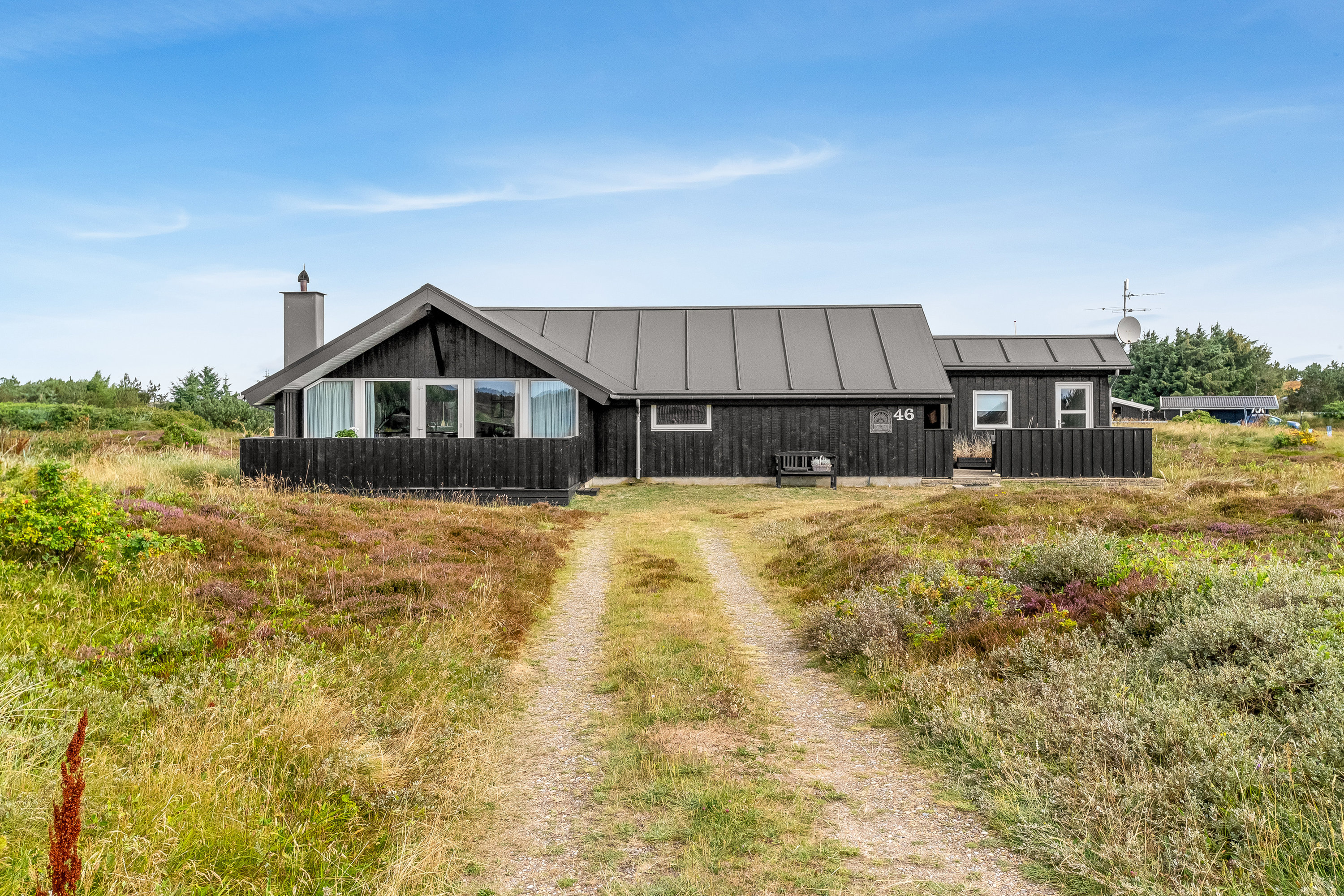 Fremhævet ejendommen billede i fuldskærmstilstand. Billede af Bilbergsvej 46, Bjerregaard, 6960 Hvide Sande