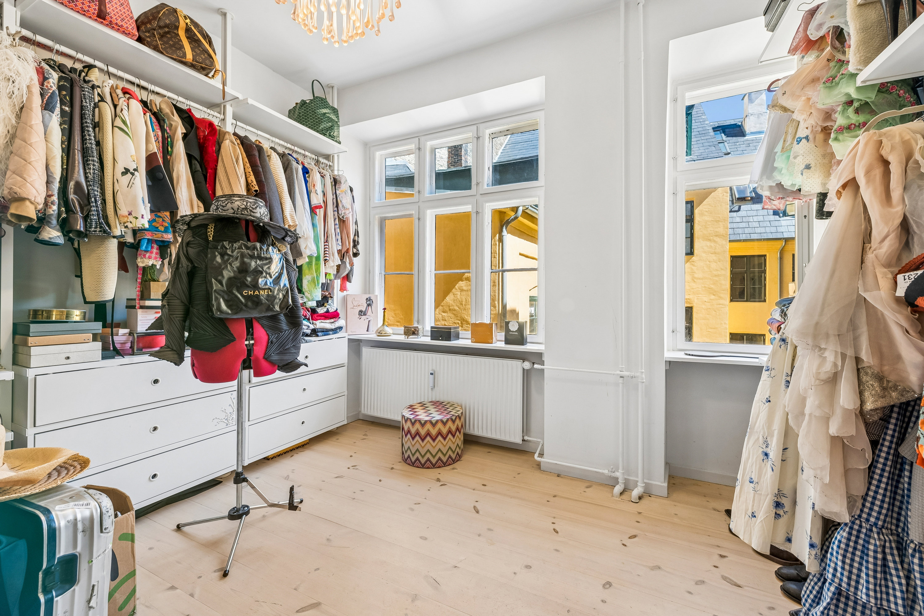 Fremhævet andet billede i fuldskærmstilstand. Billede af Store Regnegade 19A, 2. th., 1110 København K