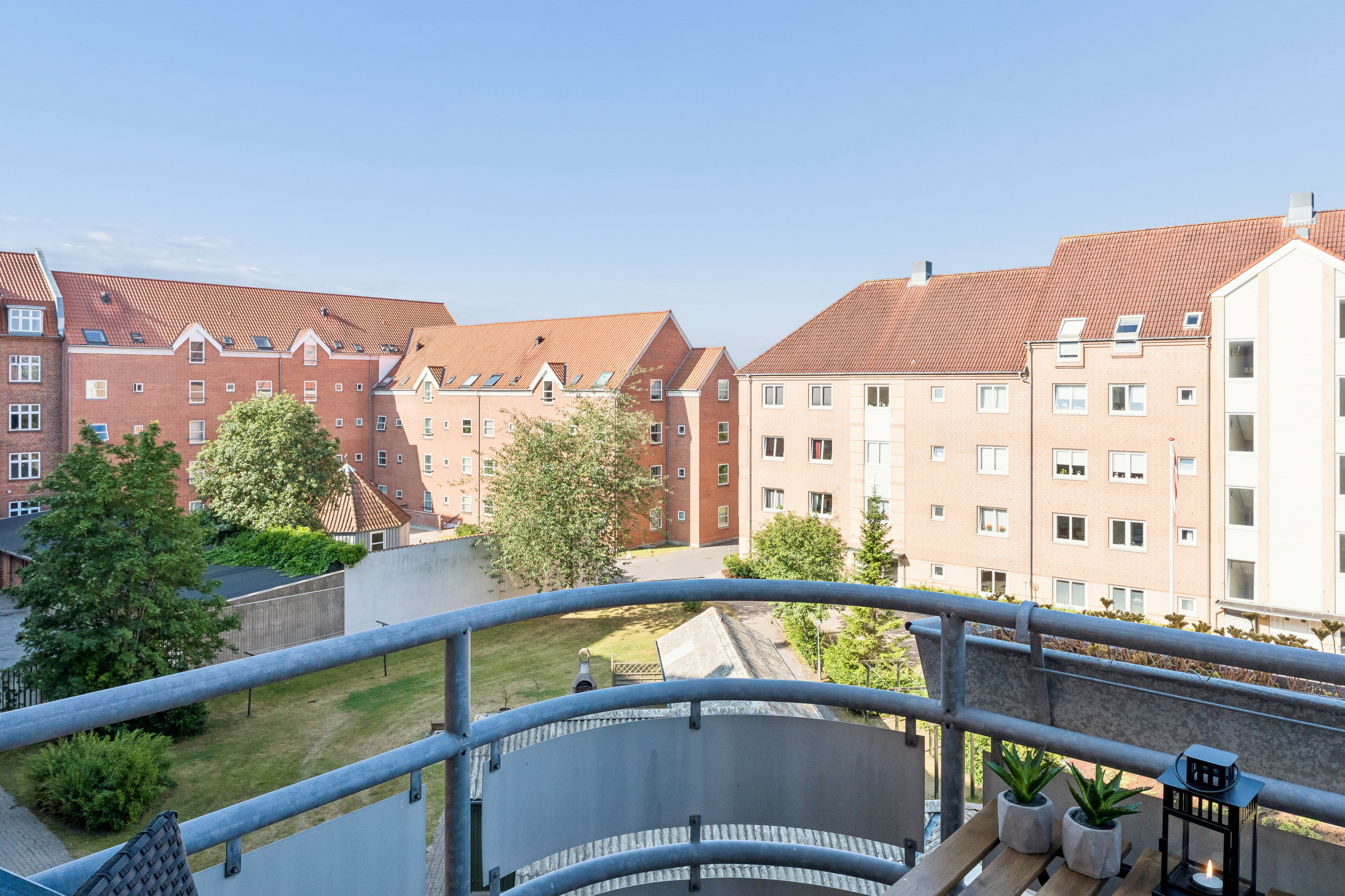 Fremhævet udsigt billede i fuldskærmstilstand. Billede af Sønderbro 4B, 3. th., 9000 Aalborg