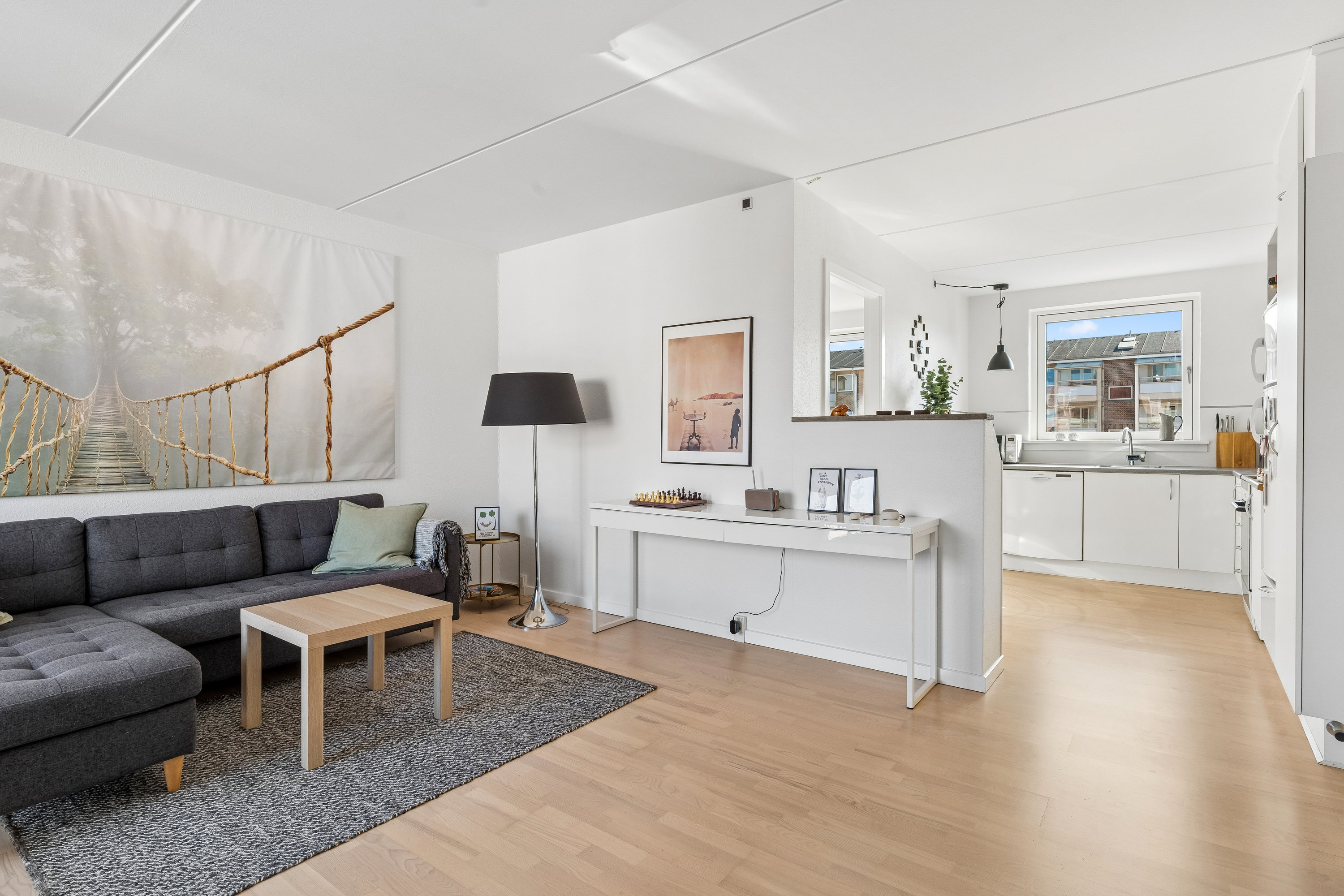 Fremhævet stue billede i fuldskærmstilstand. Billede af Sønderbro 4B, 3. th., 9000 Aalborg